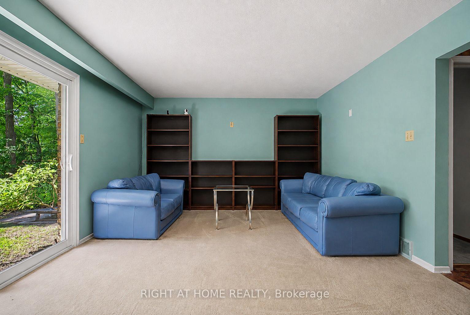 Photo 12 of 519 Oxbow Road, Waterloo, Colonial Acres — HOMEH
