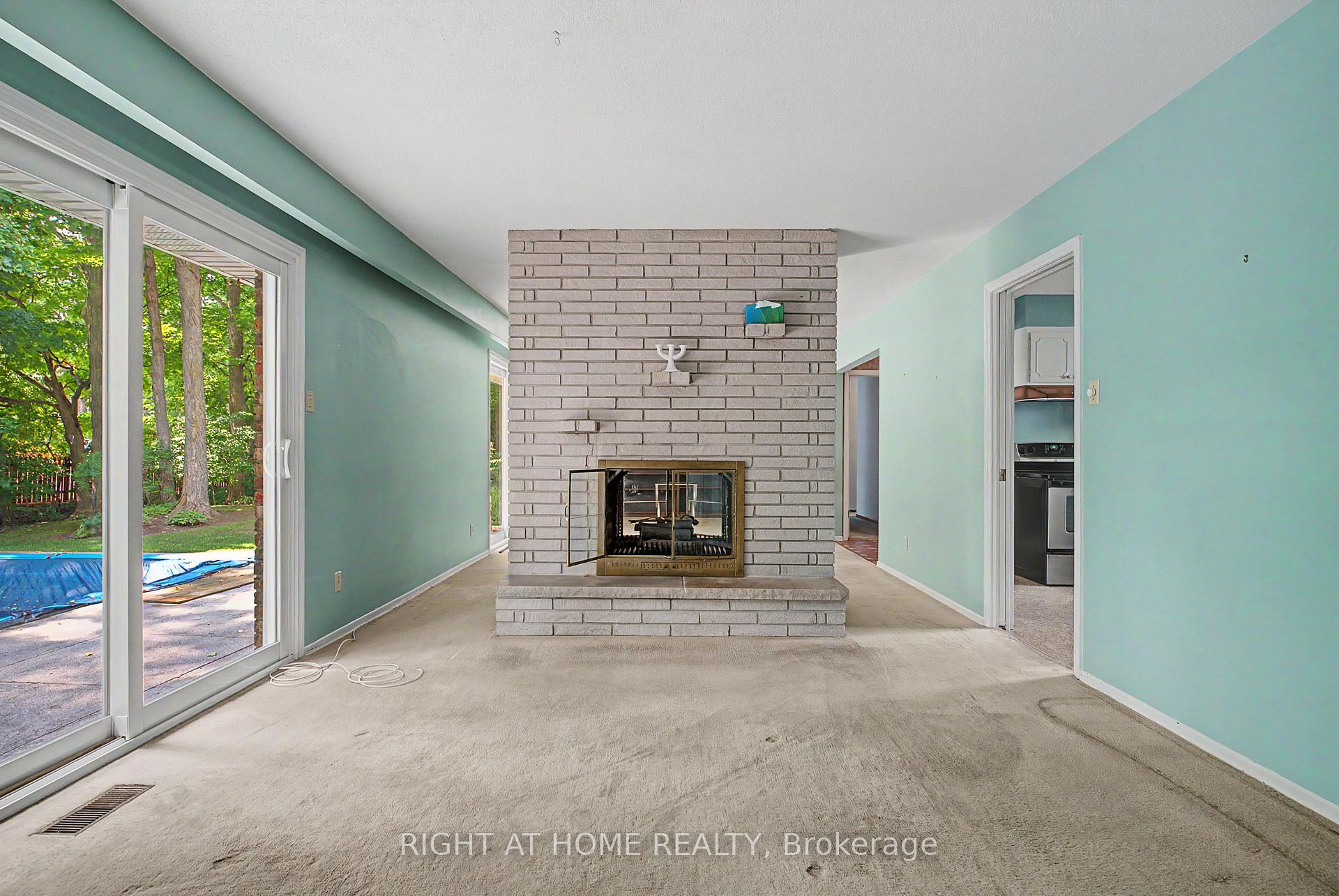 Photo 14 of 519 Oxbow Road, Waterloo, Colonial Acres — HOMEH