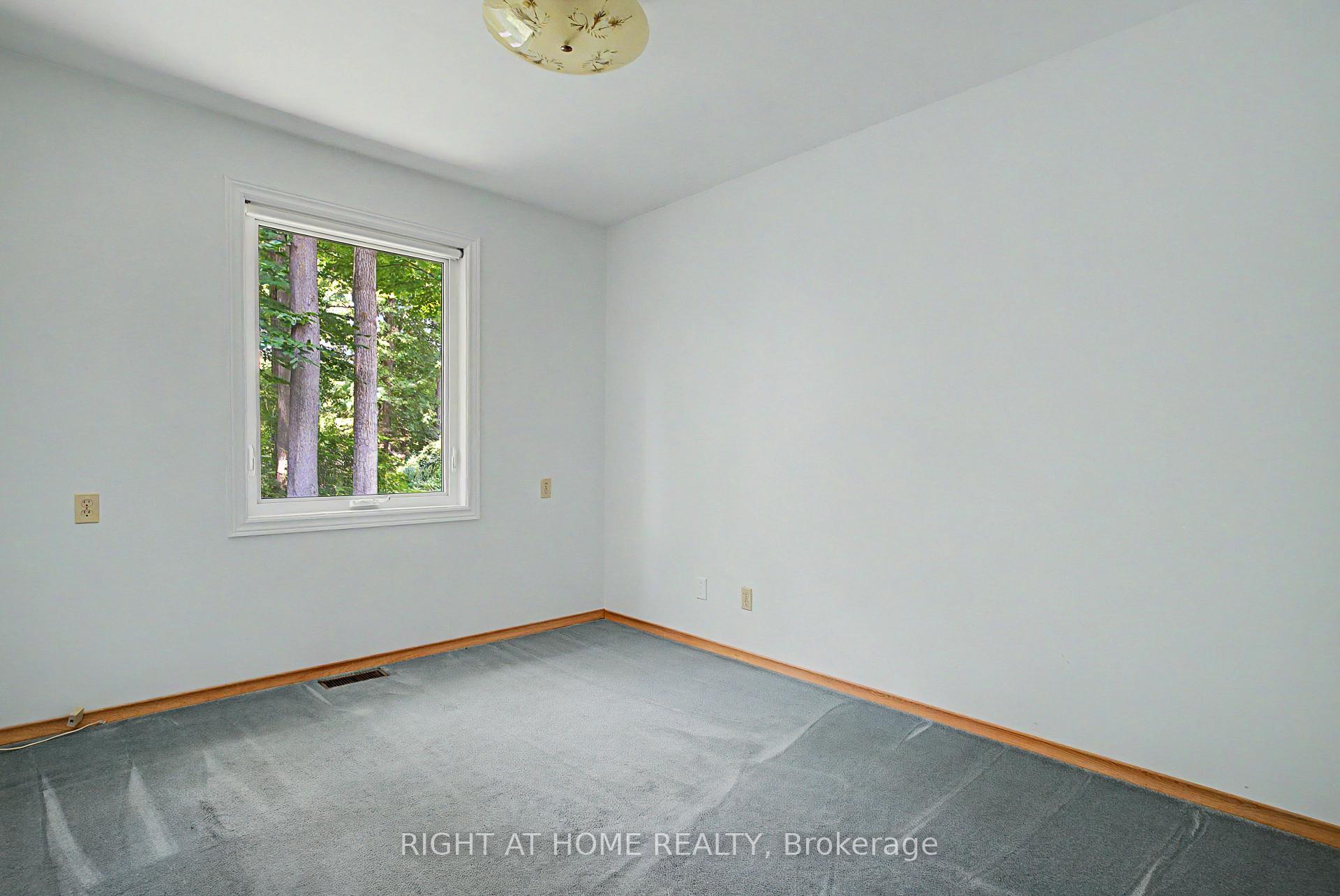 Photo 28 of 519 Oxbow Road, Waterloo, Colonial Acres — HOMEH