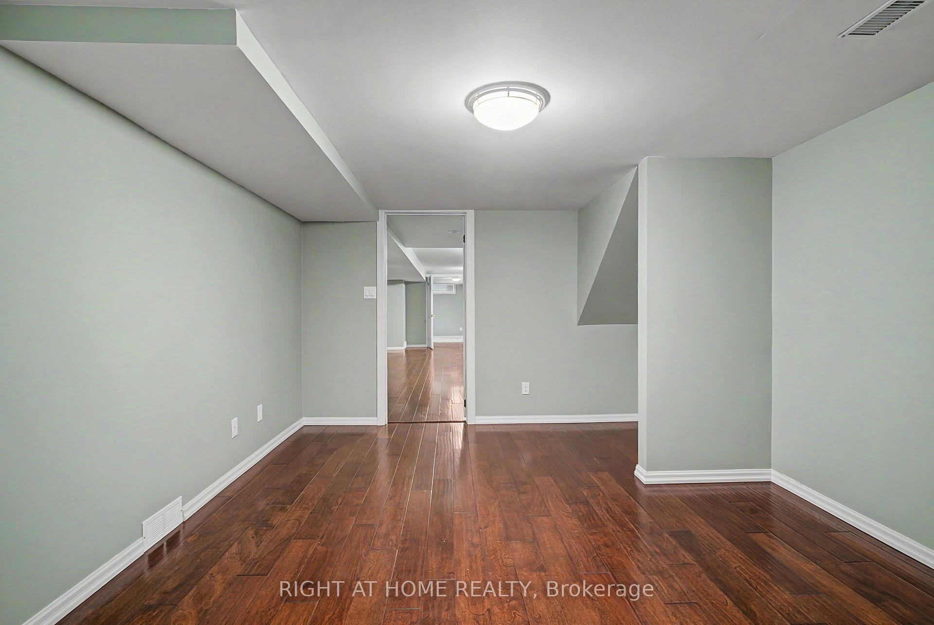Photo 36 of 519 Oxbow Road, Waterloo, Colonial Acres — HOMEH