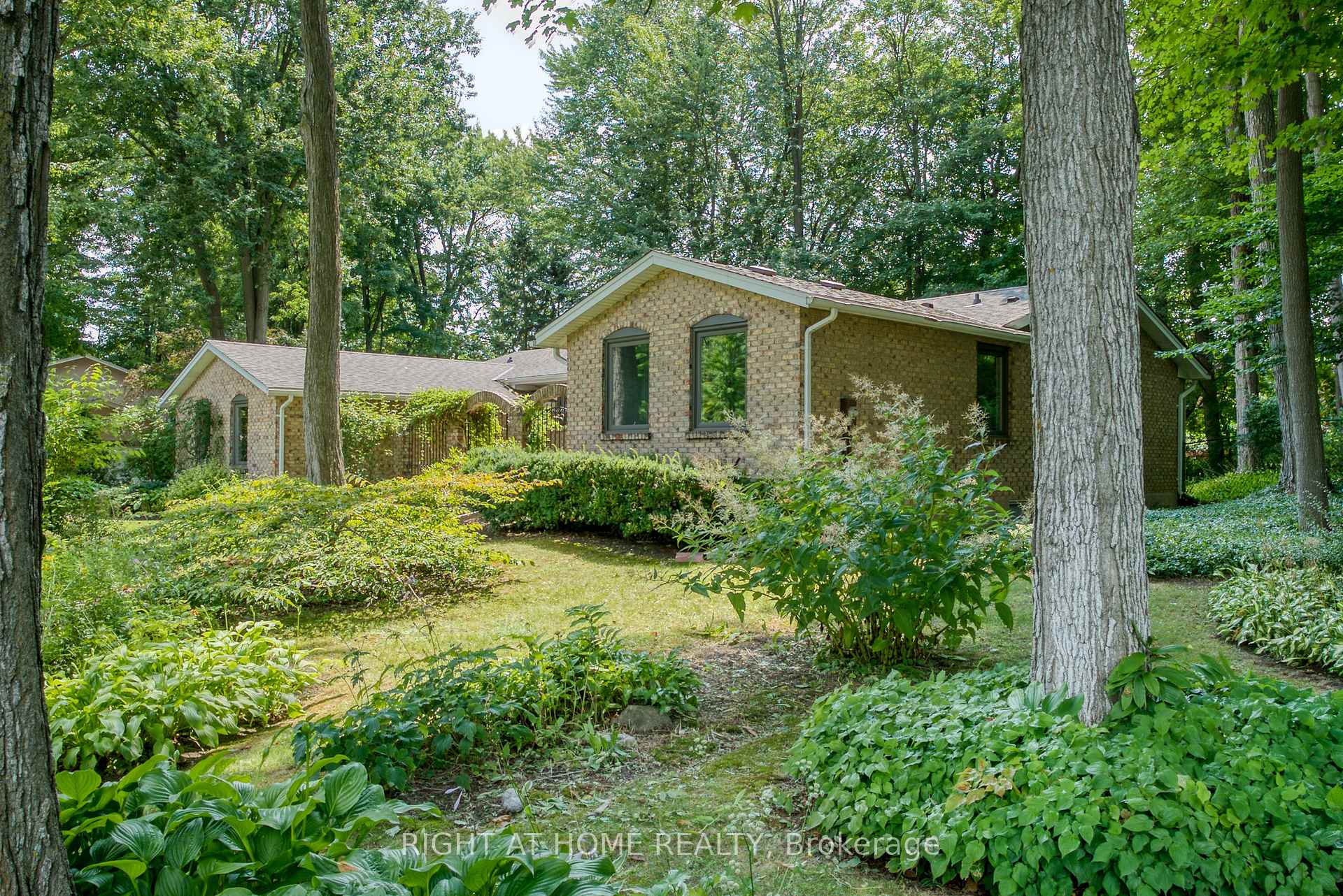 Photo 48 of 519 Oxbow Road, Waterloo, Colonial Acres — HOMEH