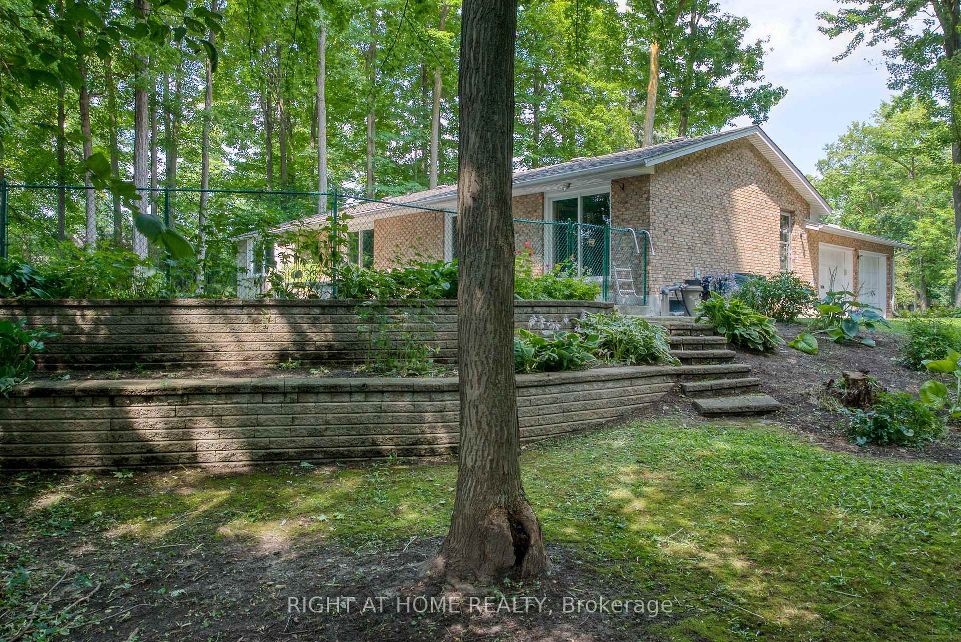 Photo 50 of 519 Oxbow Road, Waterloo, Colonial Acres — HOMEH