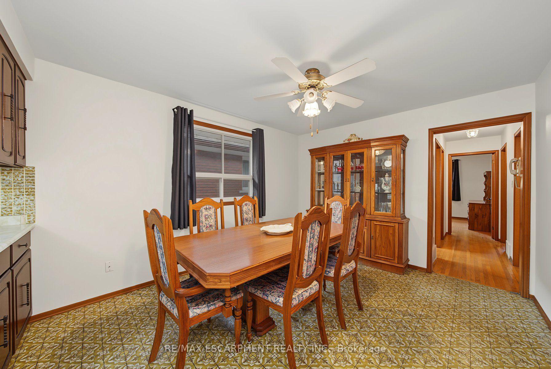 Photo 12 of 44 Tom Street, Hamilton, Strathcona — HOMEH