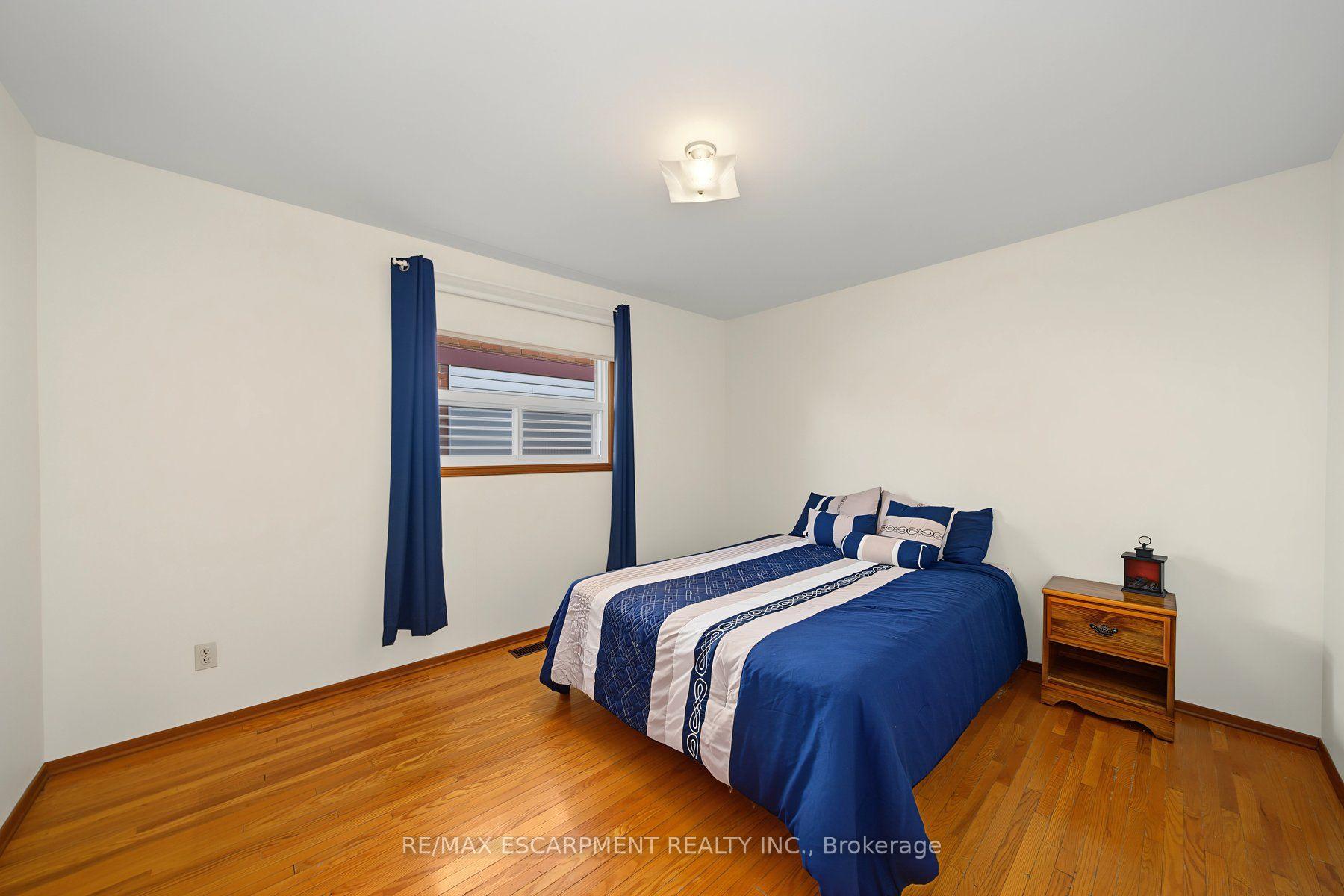 Photo 15 of 44 Tom Street, Hamilton, Strathcona — HOMEH