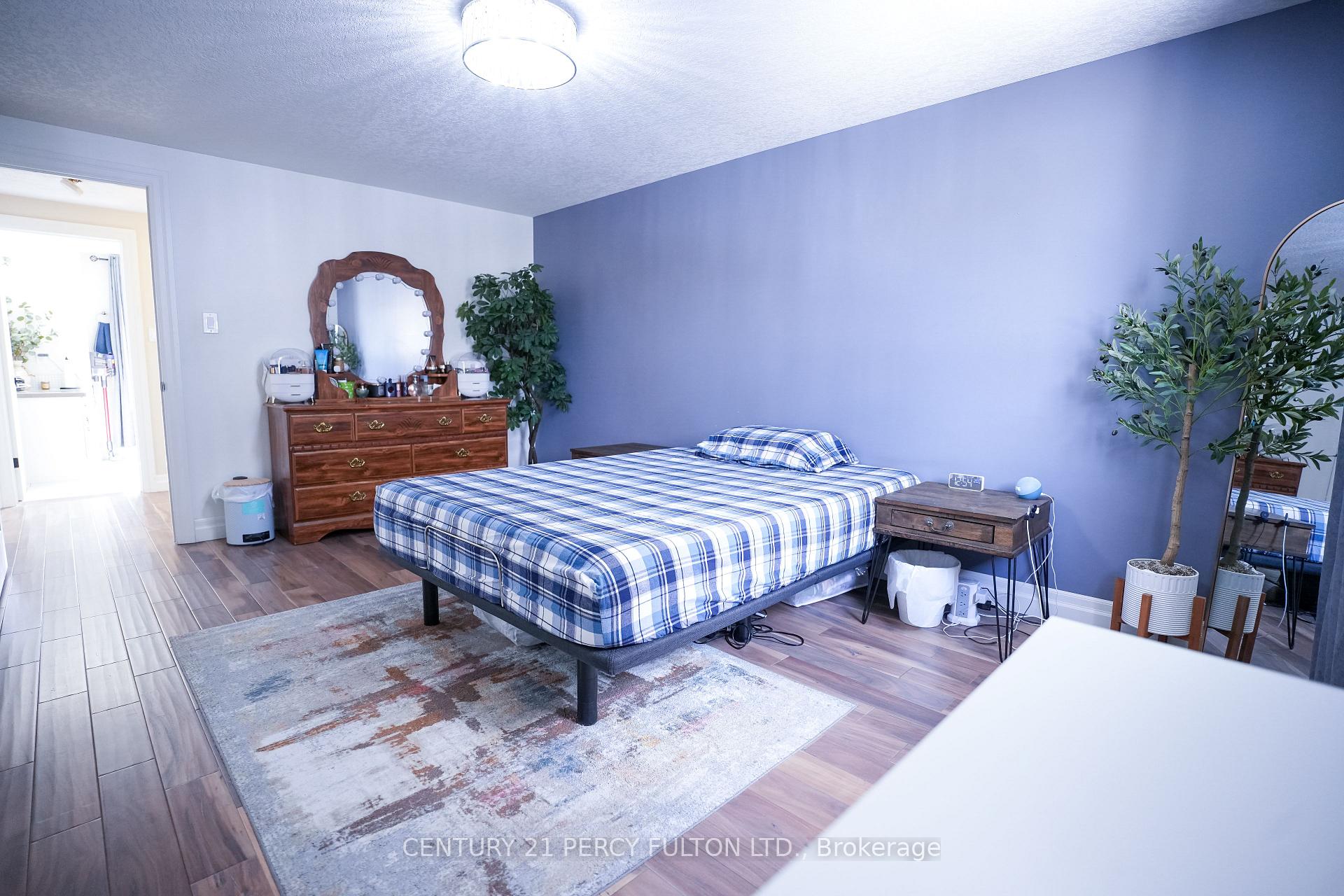 Photo 14 of 333 Rosette Drive, Waterloo, Lexington — HOMEH