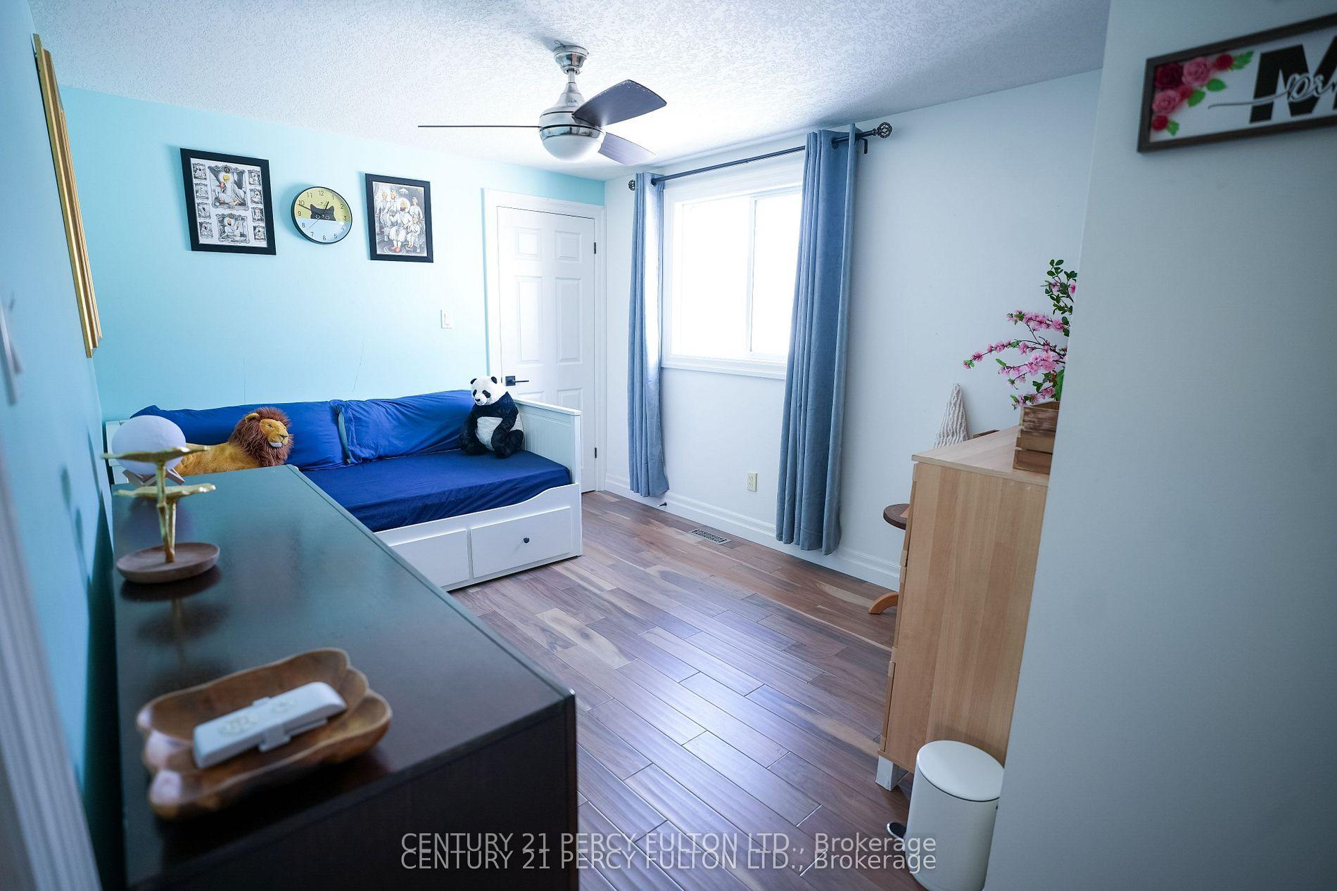 Photo 16 of 333 Rosette Drive, Waterloo, Lexington — HOMEH