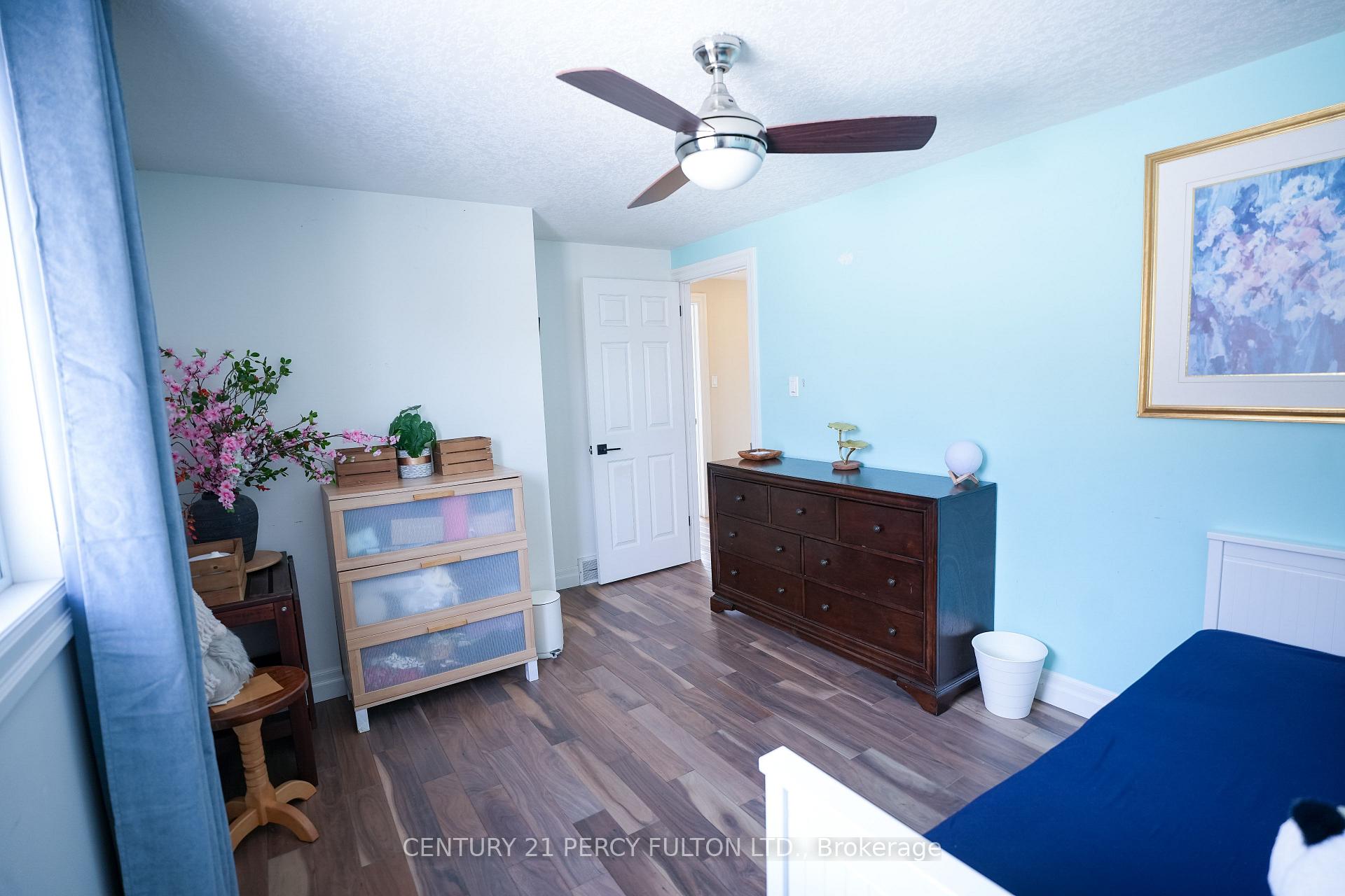 Photo 17 of 333 Rosette Drive, Waterloo, Lexington — HOMEH