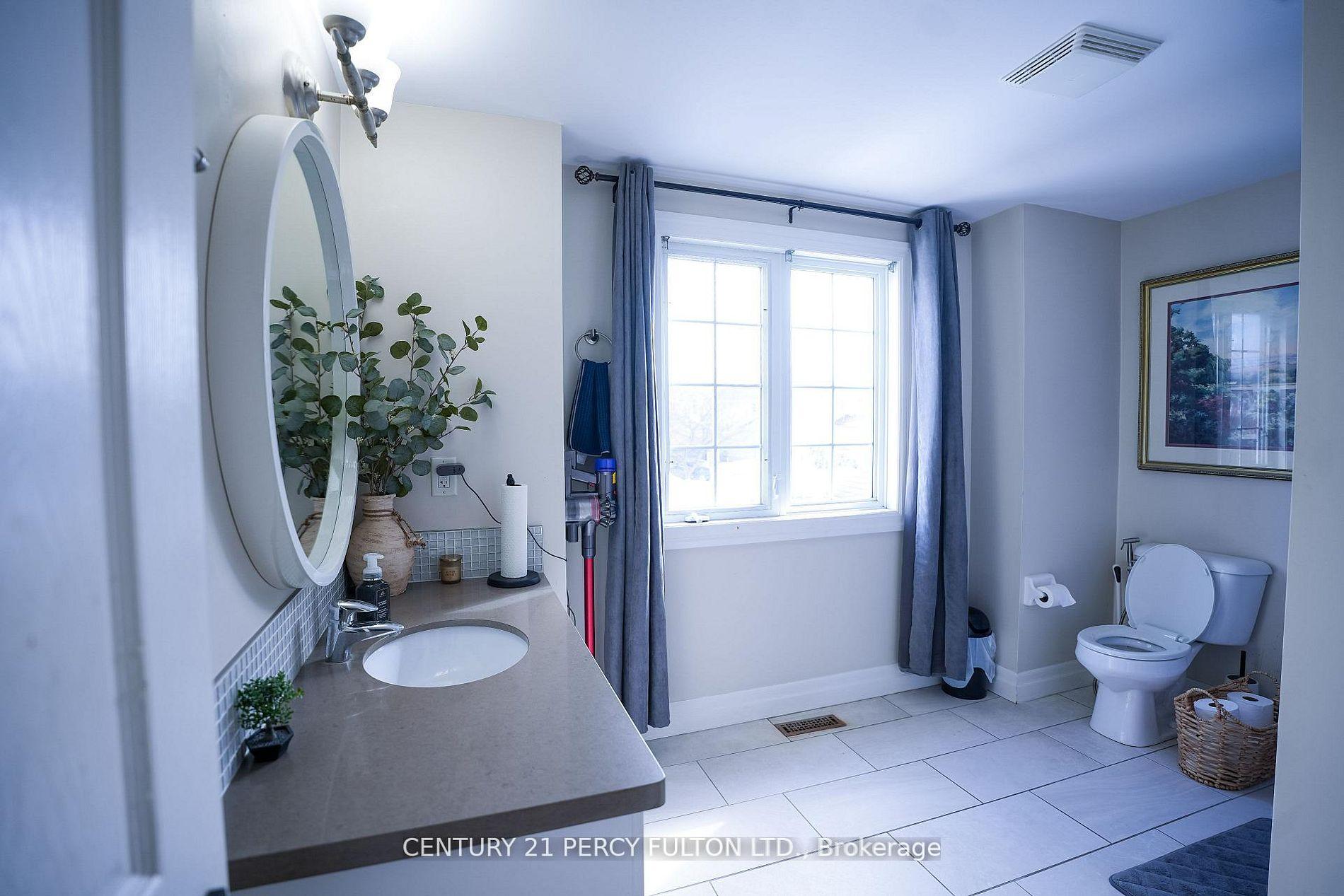 Photo 20 of 333 Rosette Drive, Waterloo, Lexington — HOMEH
