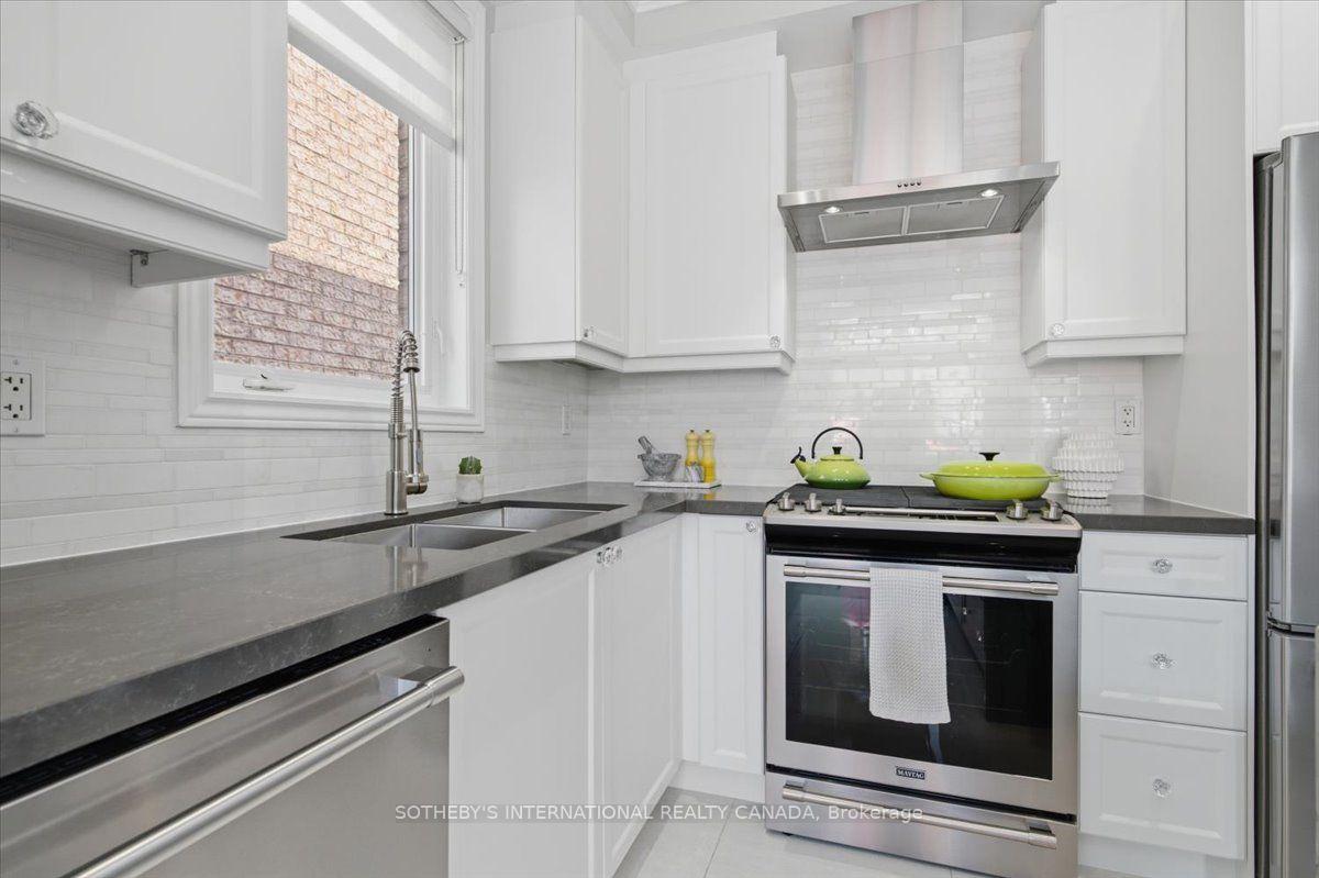 Photo 16 of 60 Saint James Avenue, Vaughan, Vellore Village — HOMEH