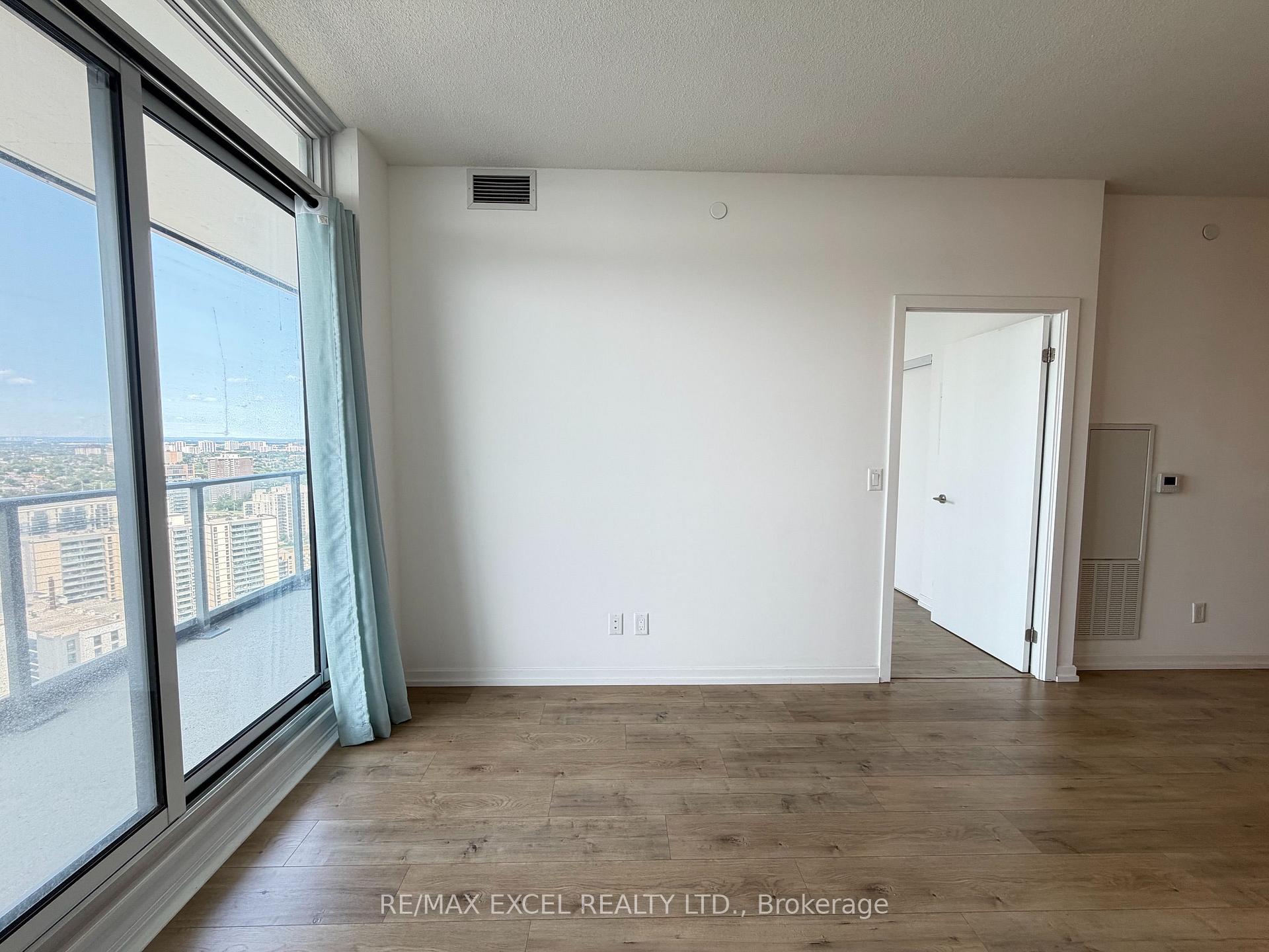 Photo 8 of Unit 2804, 32 Forest Manor Road, North York, Henry Farm — HOMEH