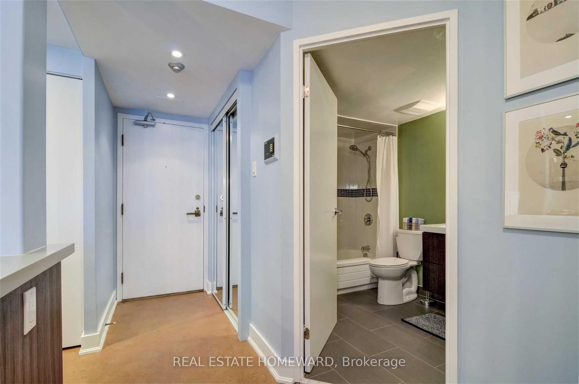 Photo 2 of Unit 702, 15 Maitland Place, Toronto, Cabbagetown-South St. James Town — HOMEH