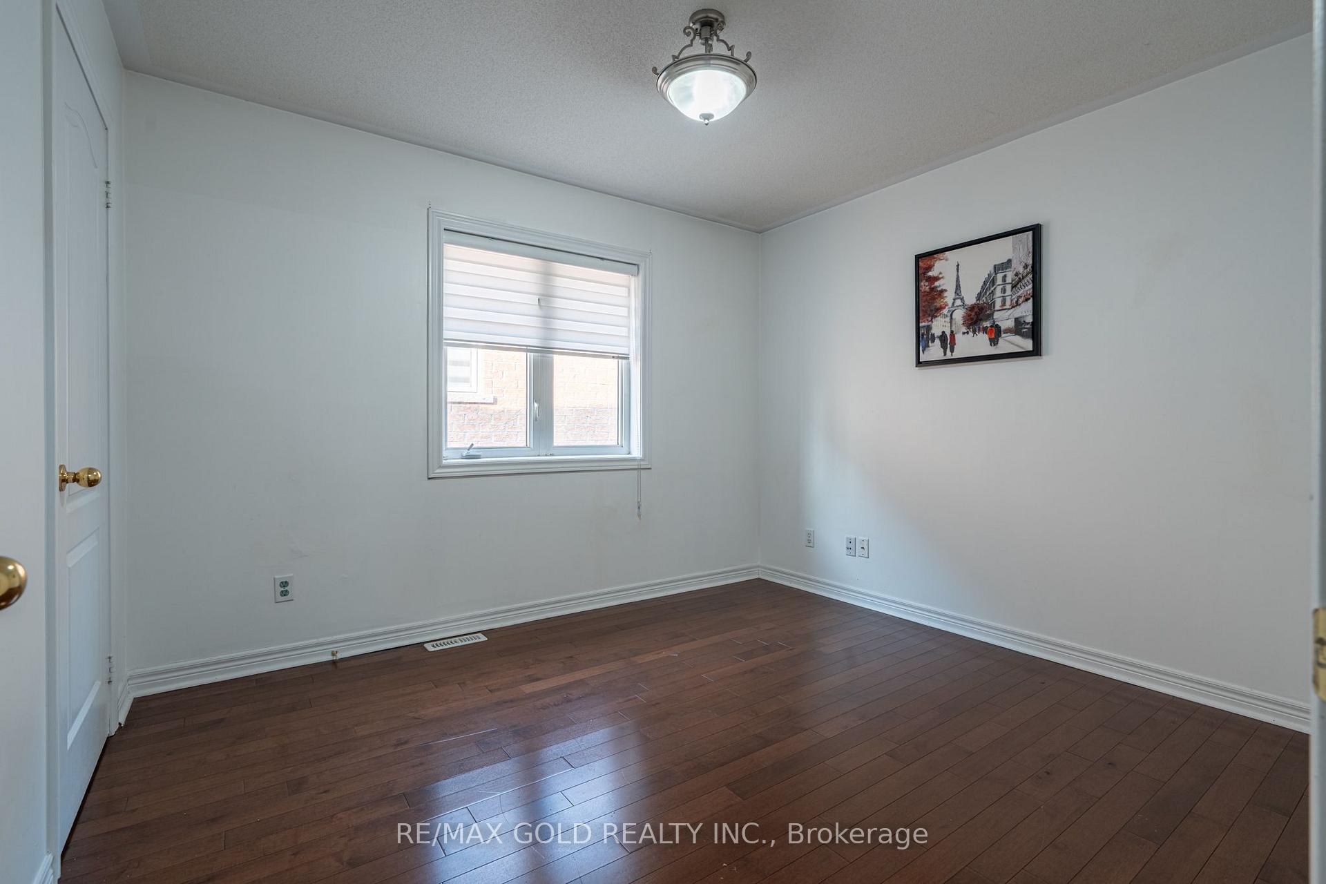 Photo 21 of 25 Oblate Crescent, Brampton, Bram West — HOMEH