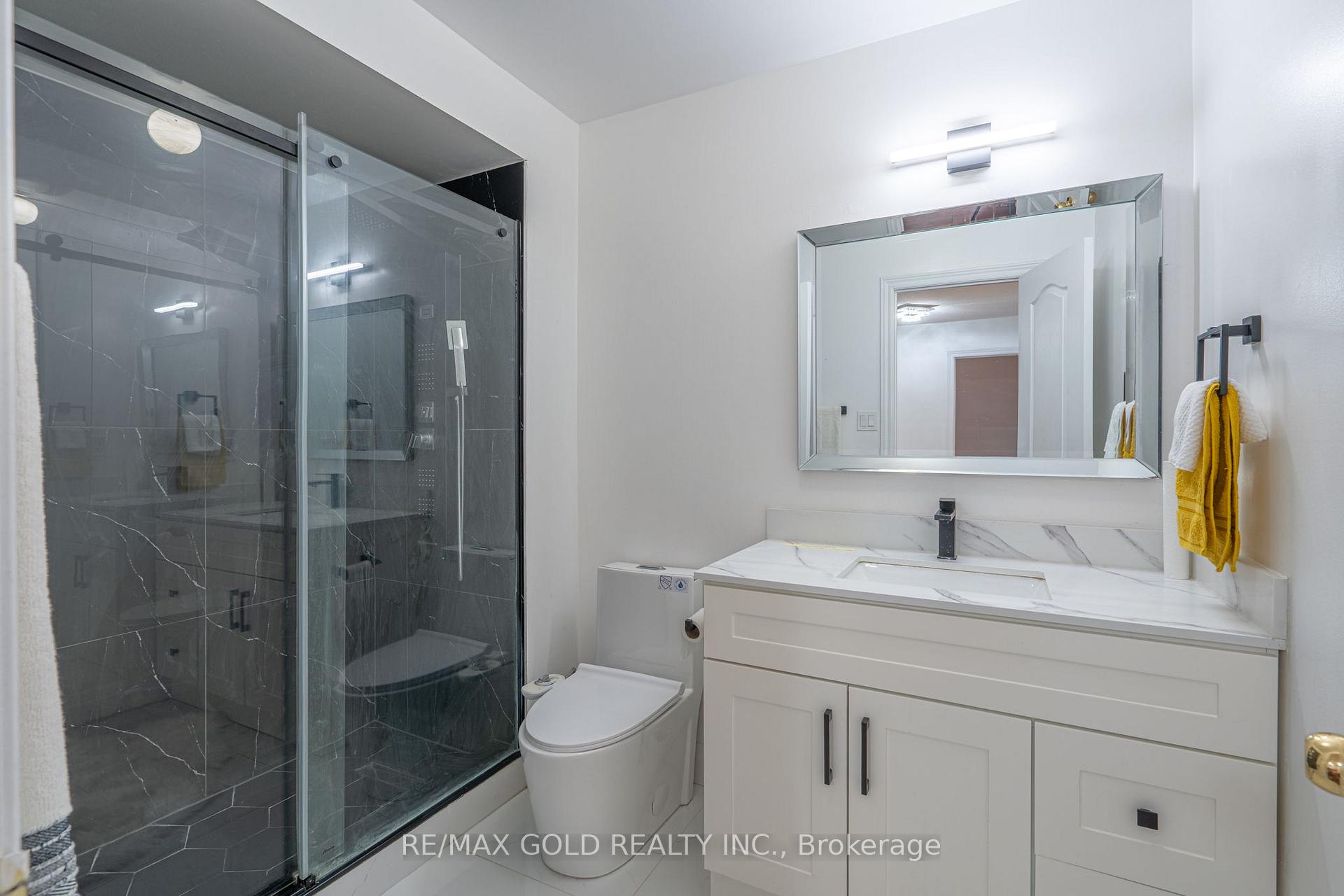 Photo 28 of 25 Oblate Crescent, Brampton, Bram West — HOMEH