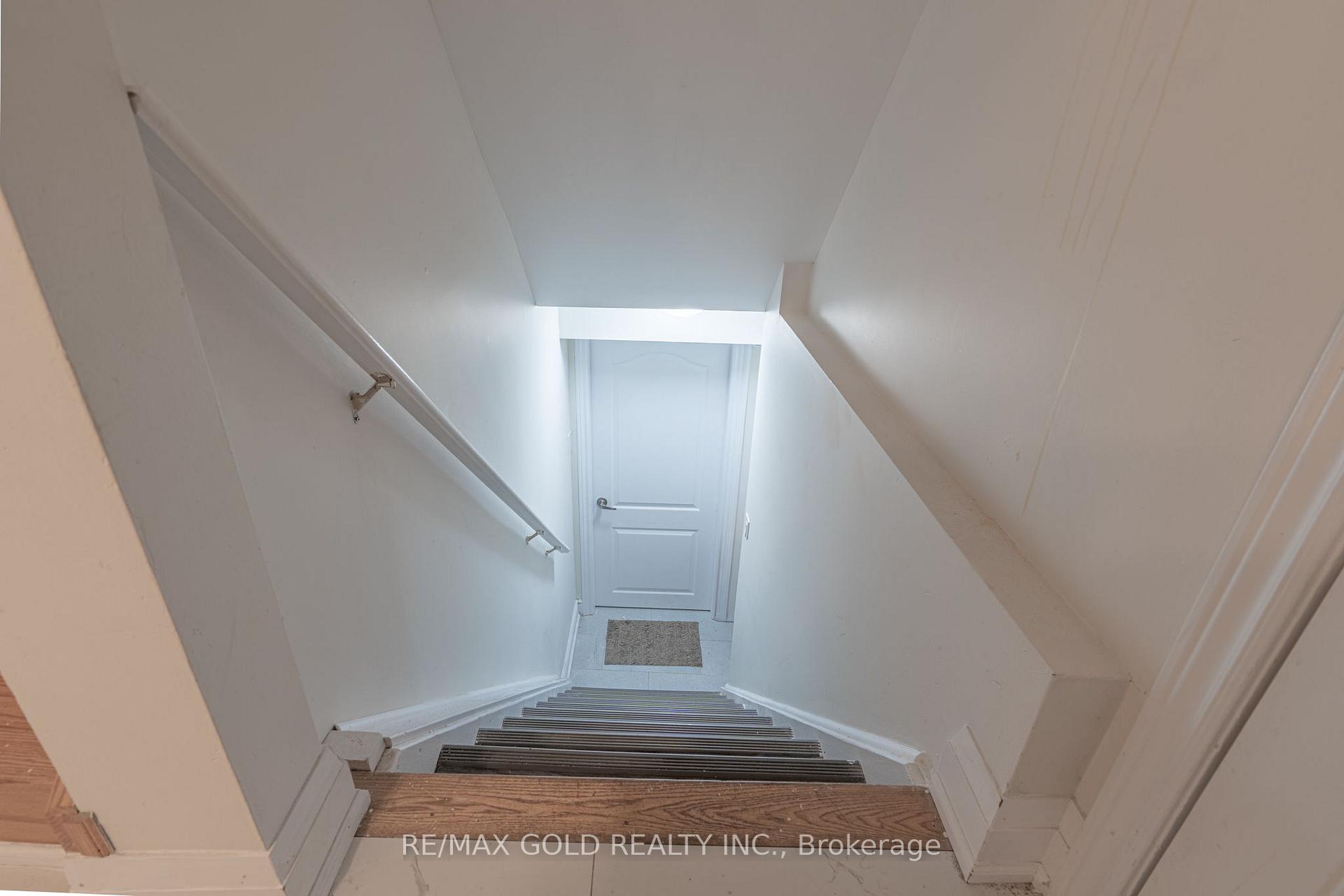 Photo 30 of 25 Oblate Crescent, Brampton, Bram West — HOMEH