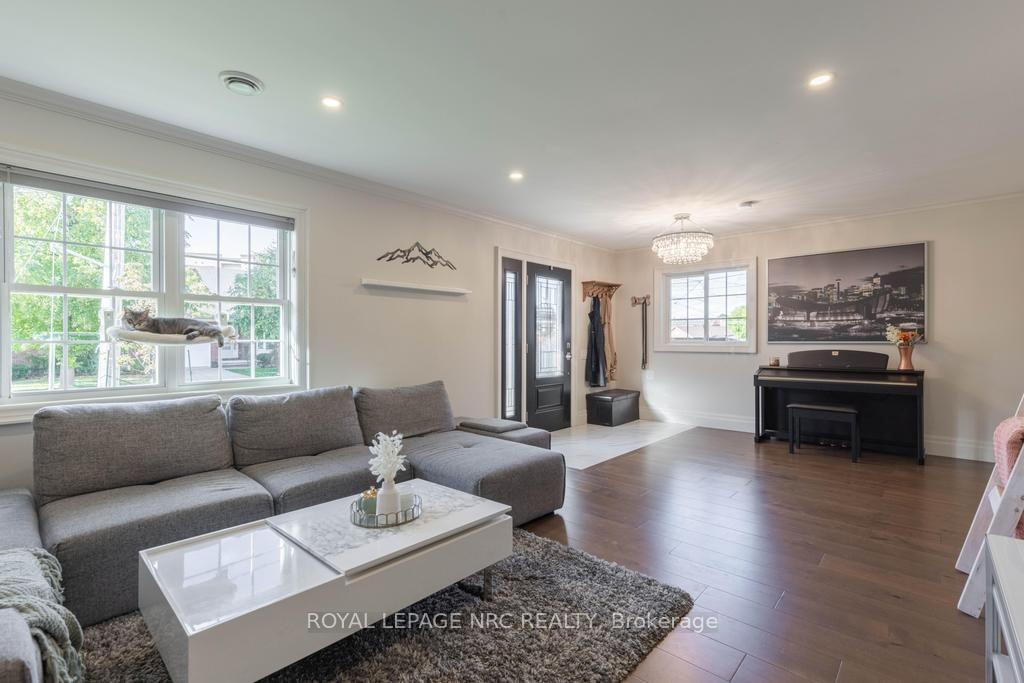 Photo 13 of 2A Dixie Road, St. Catharines, Fairview — HOMEH