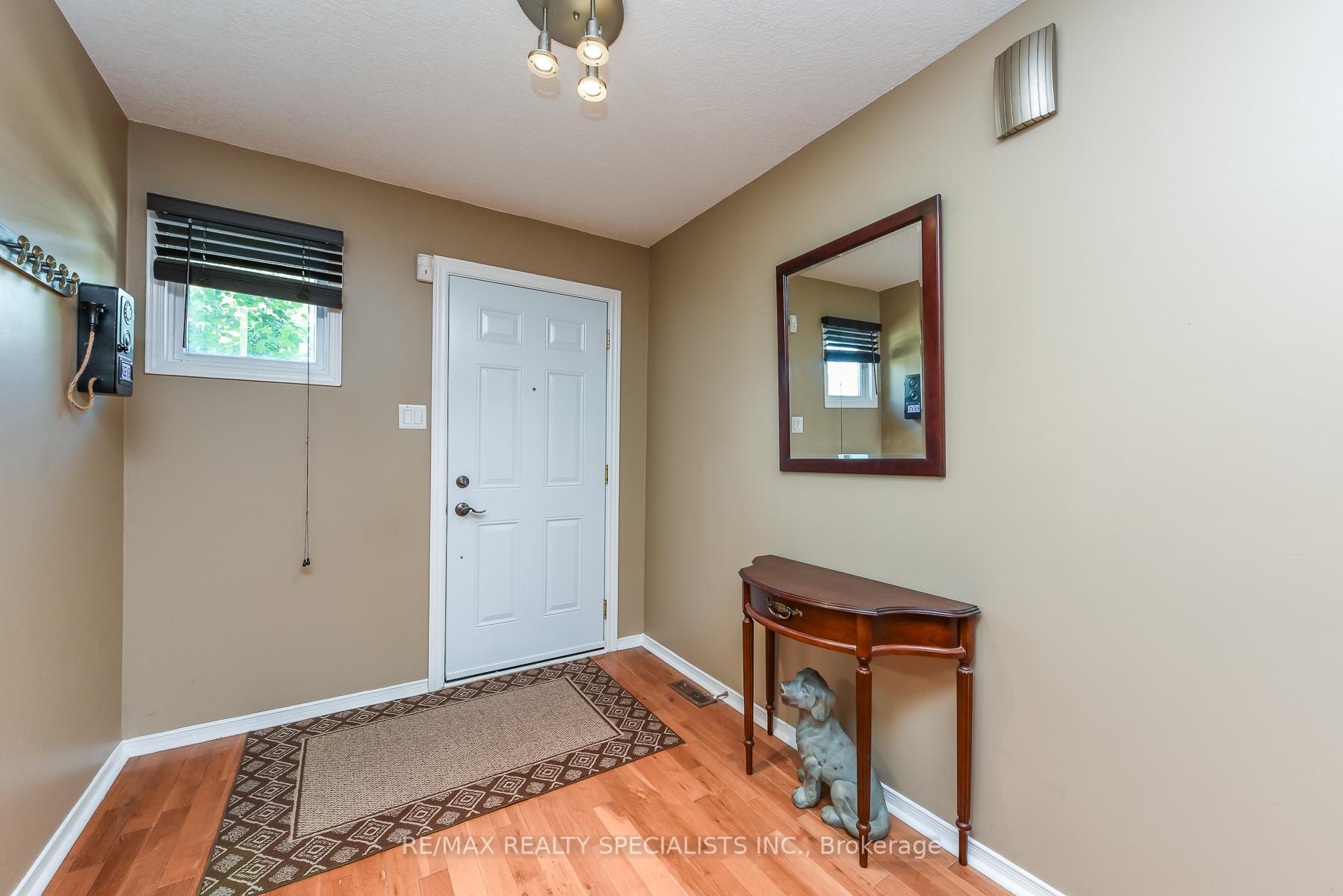 Photo 3 of Unit 122, 3050 Orleans Road, Mississauga, Erin Mills — HOMEH