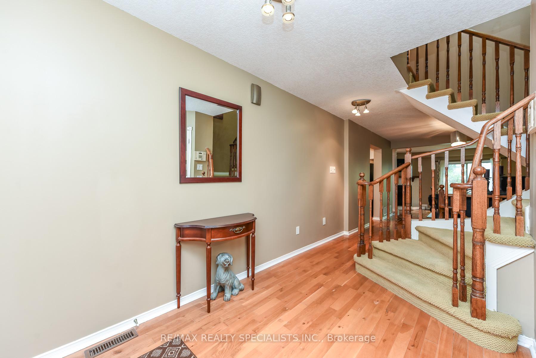Photo 5 of Unit 122, 3050 Orleans Road, Mississauga, Erin Mills — HOMEH