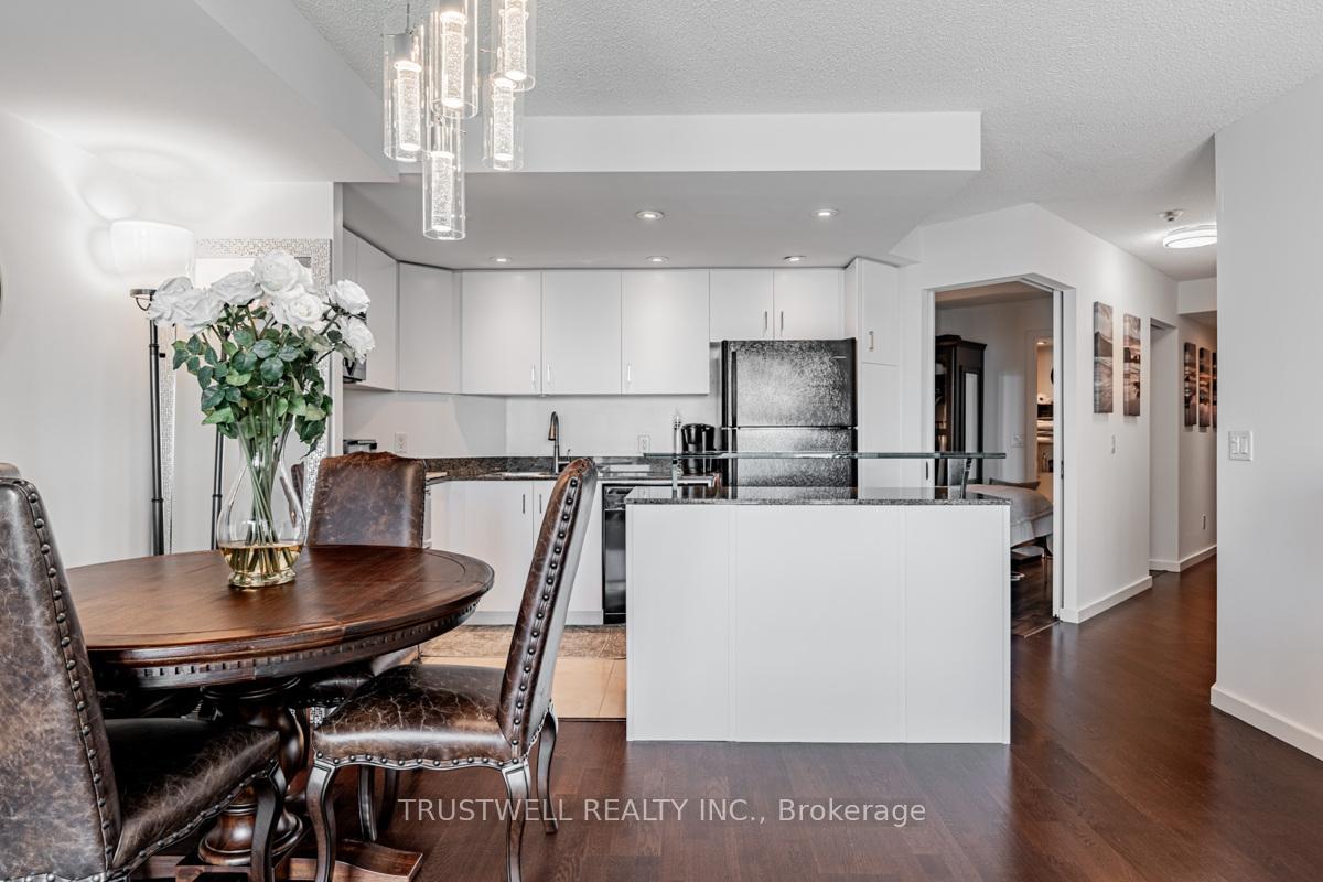 Photo 7 of Unit 511, 208 Queens Quay W, Toronto, Waterfront Communities — HOMEH