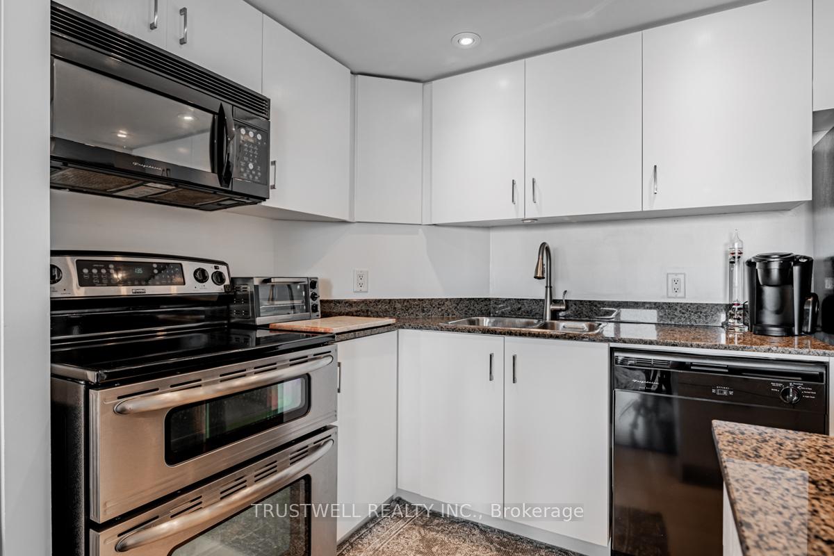 Photo 9 of Unit 511, 208 Queens Quay W, Toronto, Waterfront Communities — HOMEH