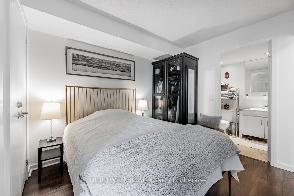 Photo 11 of Unit 511, 208 Queens Quay W, Toronto, Waterfront Communities — HOMEH