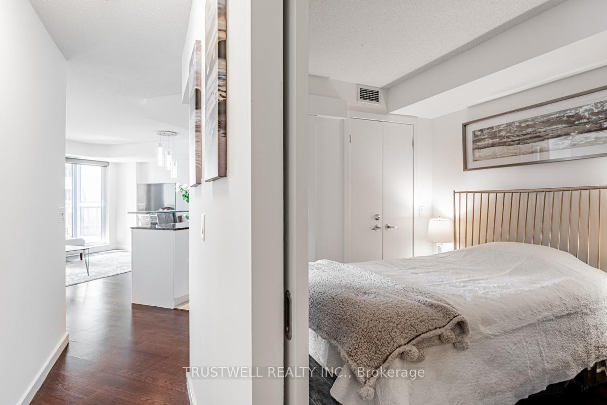 Photo 14 of Unit 511, 208 Queens Quay W, Toronto, Waterfront Communities — HOMEH