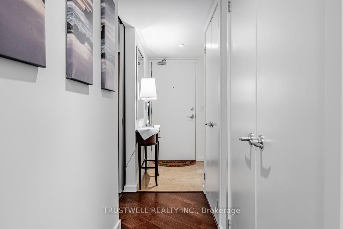 Photo 15 of Unit 511, 208 Queens Quay W, Toronto, Waterfront Communities — HOMEH