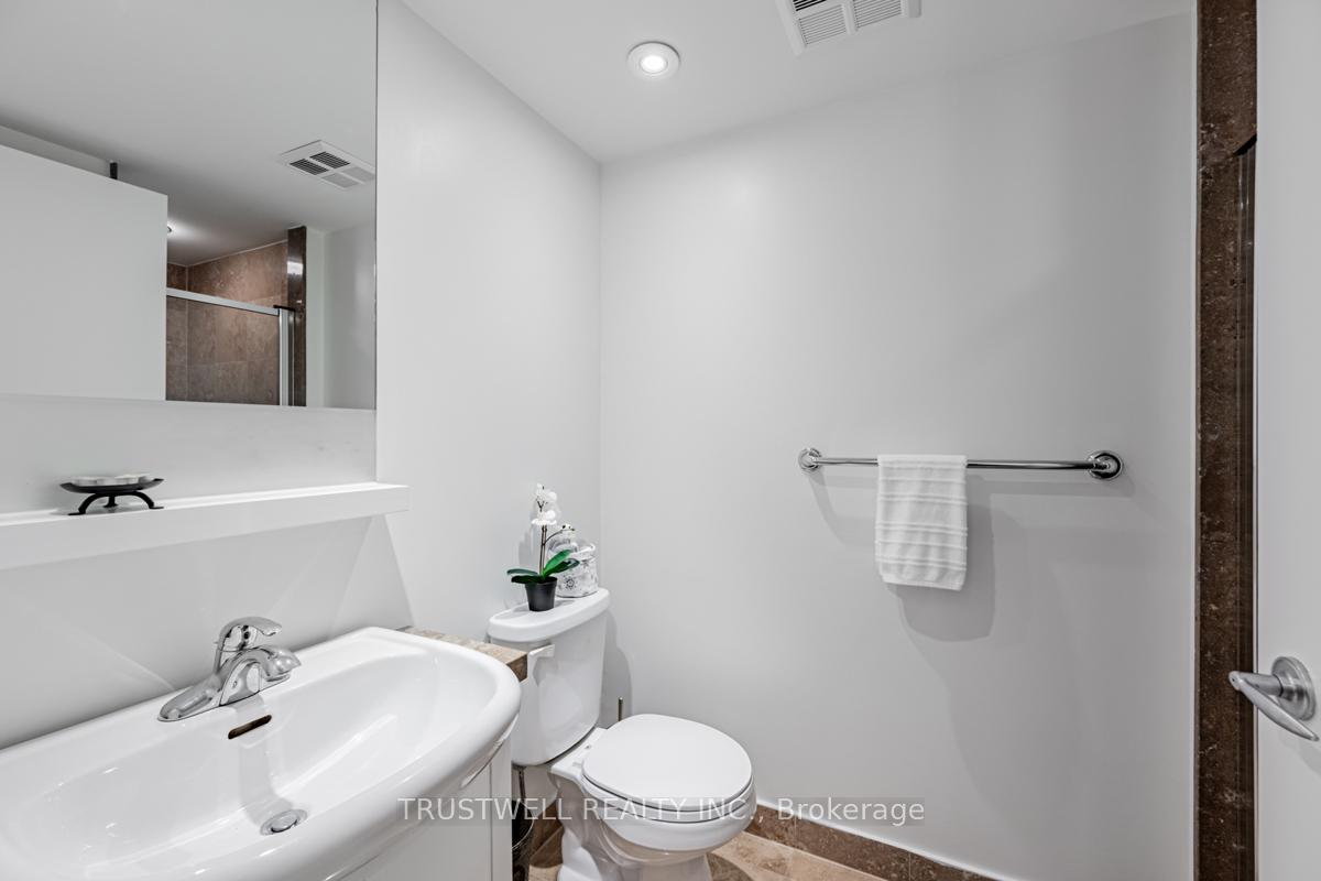 Photo 19 of Unit 511, 208 Queens Quay W, Toronto, Waterfront Communities — HOMEH