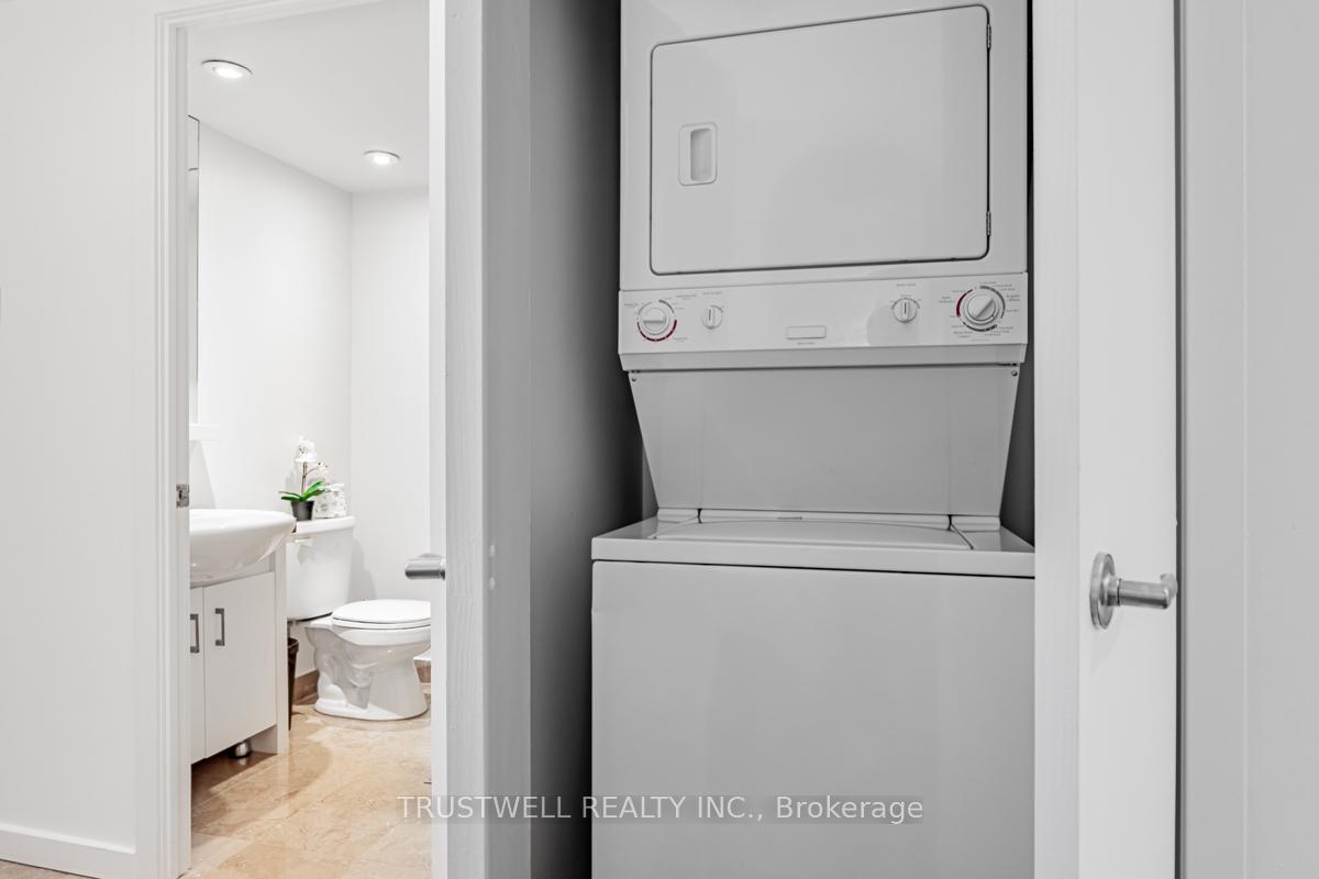 Photo 20 of Unit 511, 208 Queens Quay W, Toronto, Waterfront Communities — HOMEH