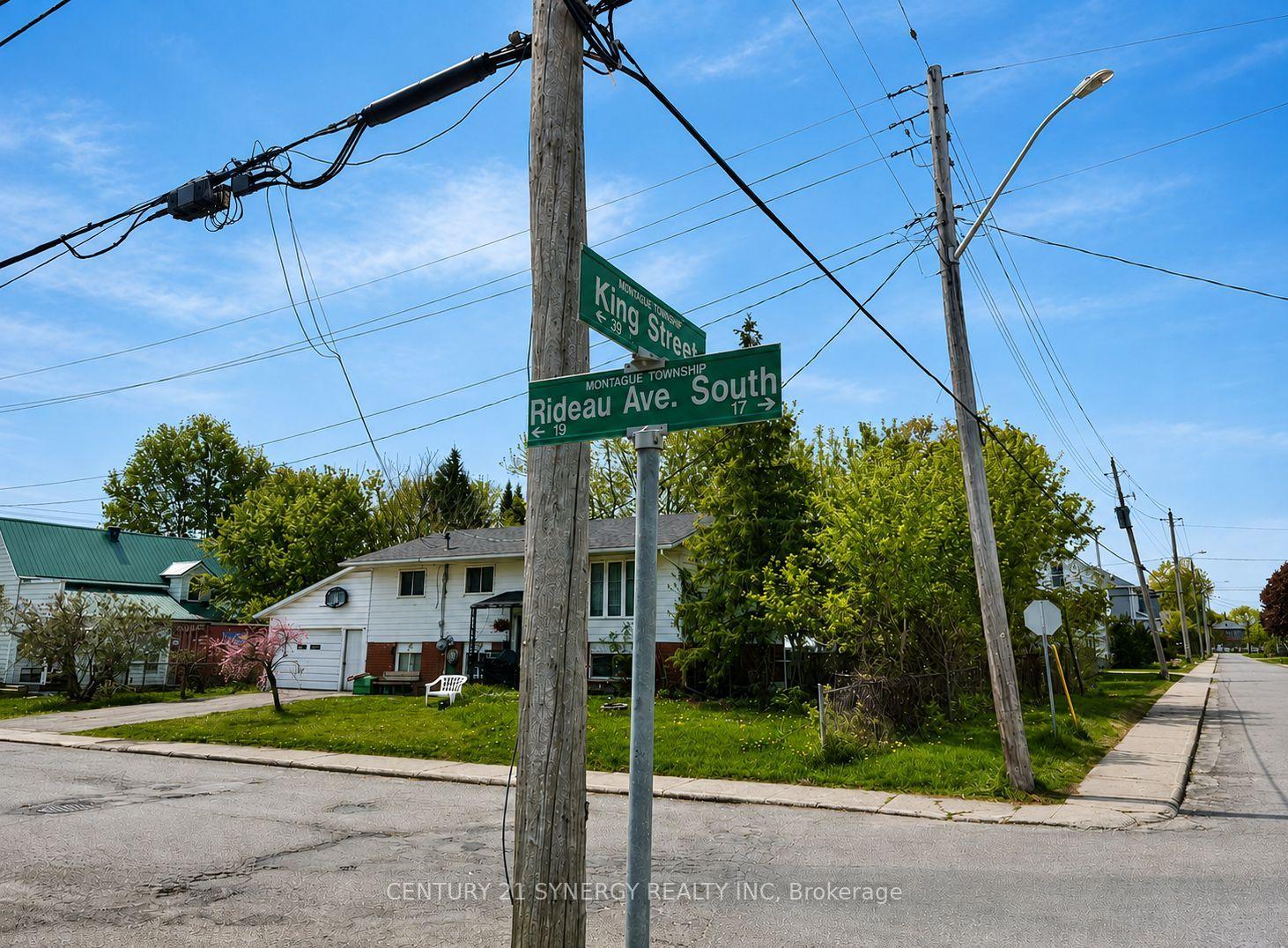 Photo 6 of 24 King Street, Smiths Falls, Smiths Falls — HOMEH