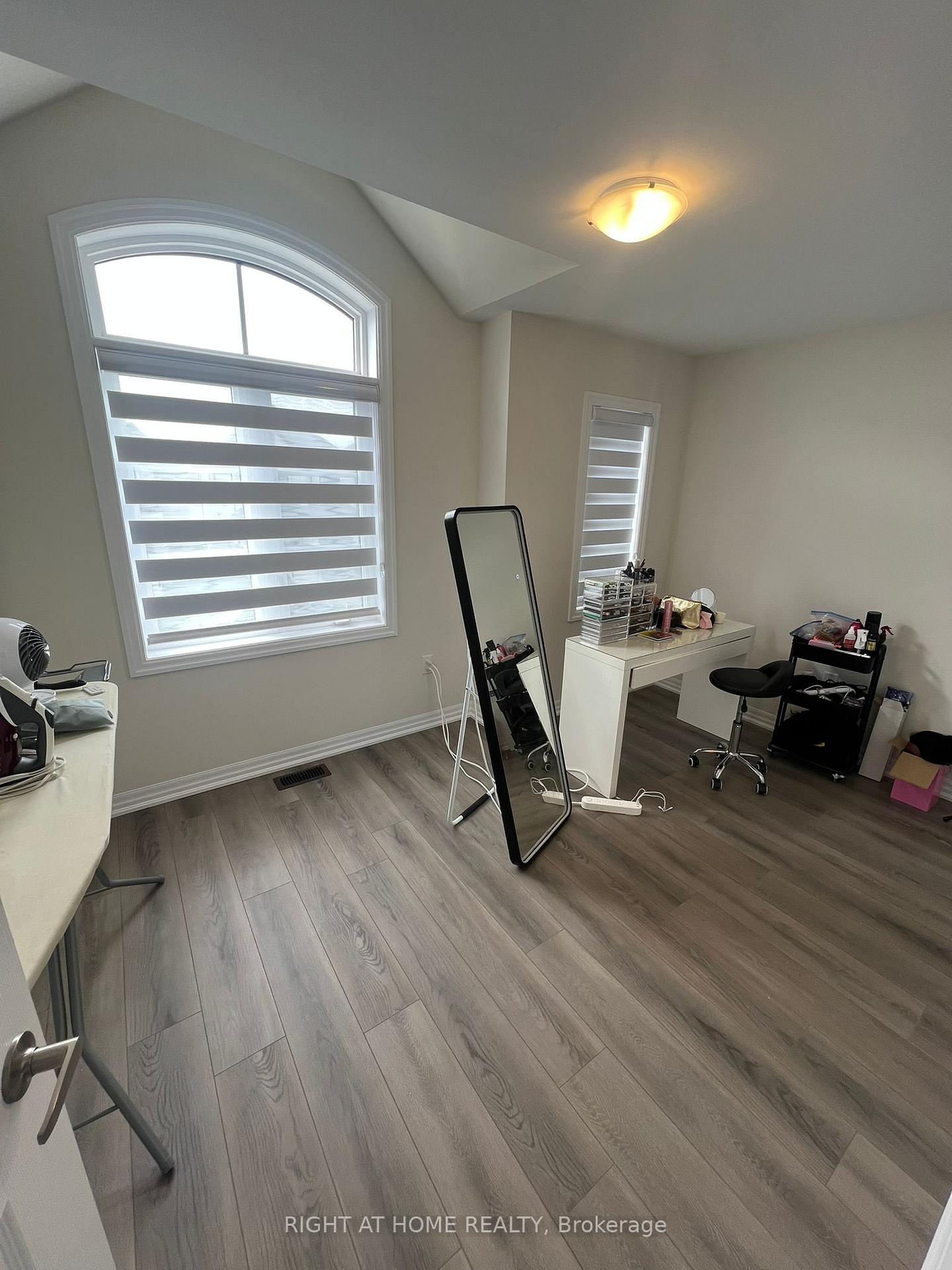 Photo 2 of 30 Northrop Avenue, Clarington, Newcastle — HOMEH