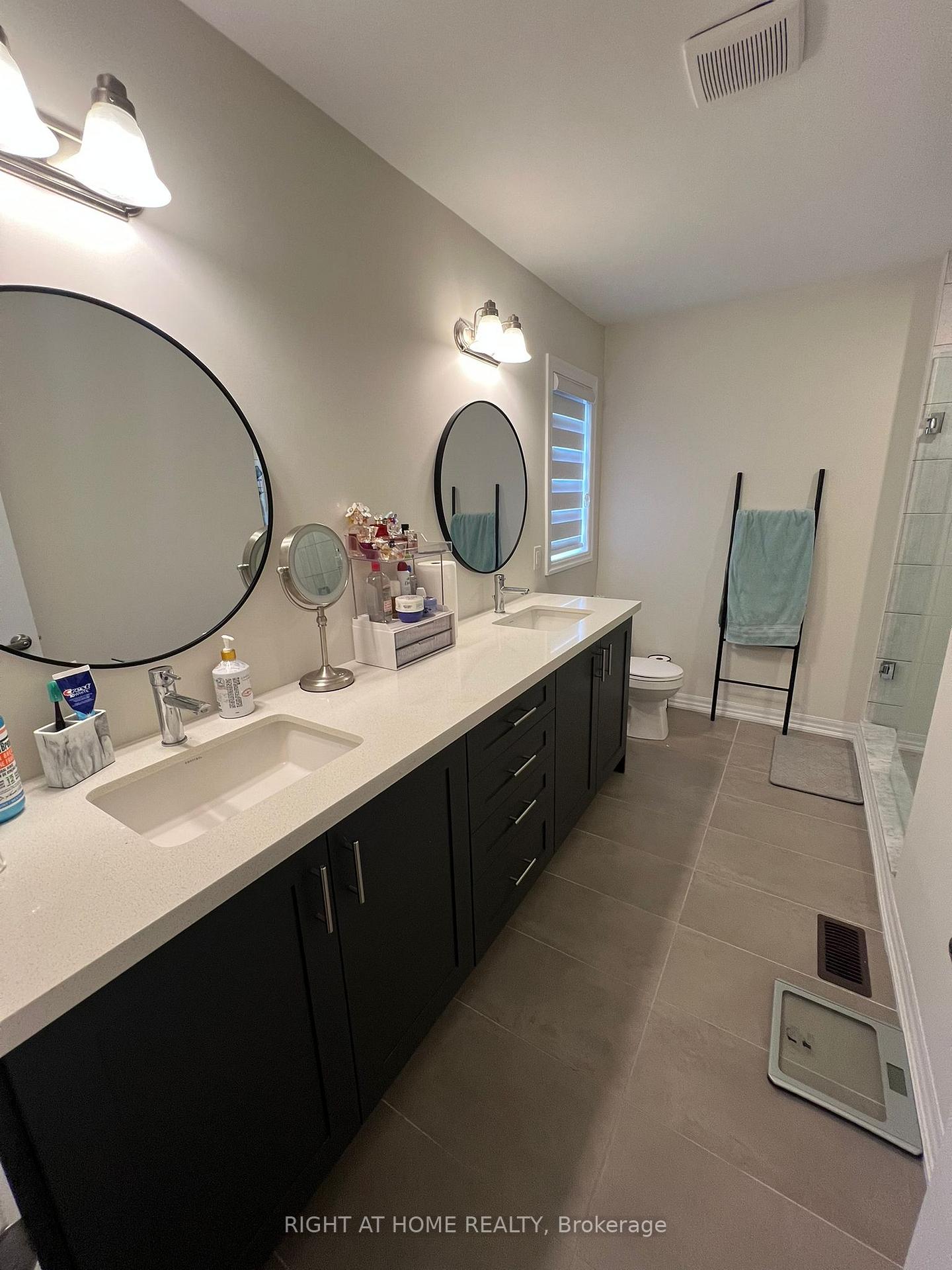 Photo 11 of 30 Northrop Avenue, Clarington, Newcastle — HOMEH