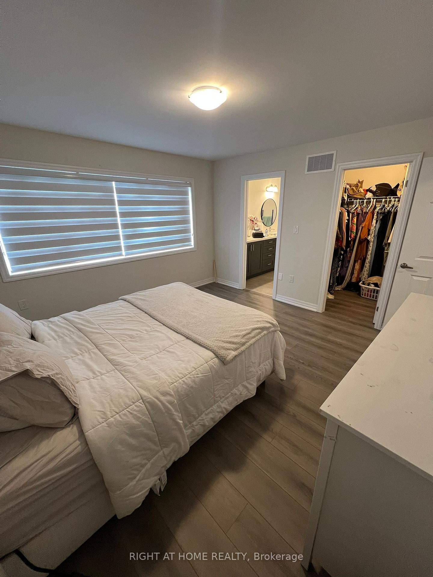 Photo 12 of 30 Northrop Avenue, Clarington, Newcastle — HOMEH