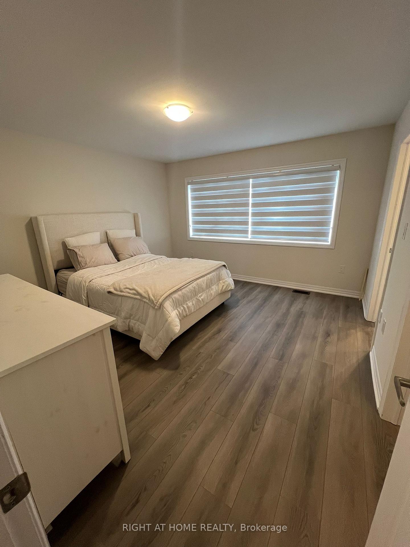 Photo 23 of 30 Northrop Avenue, Clarington, Newcastle — HOMEH