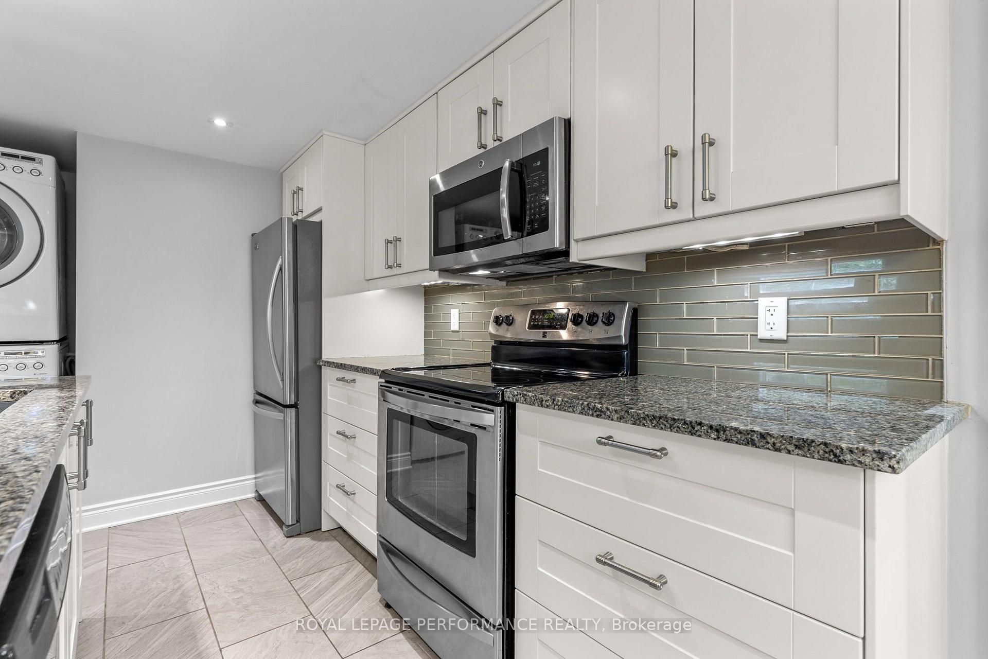 Photo 5 of 3B Birchwood Drive, Ottawa, City View/Skyline/Fisher Heights/Parkwood Hills — HOMEH