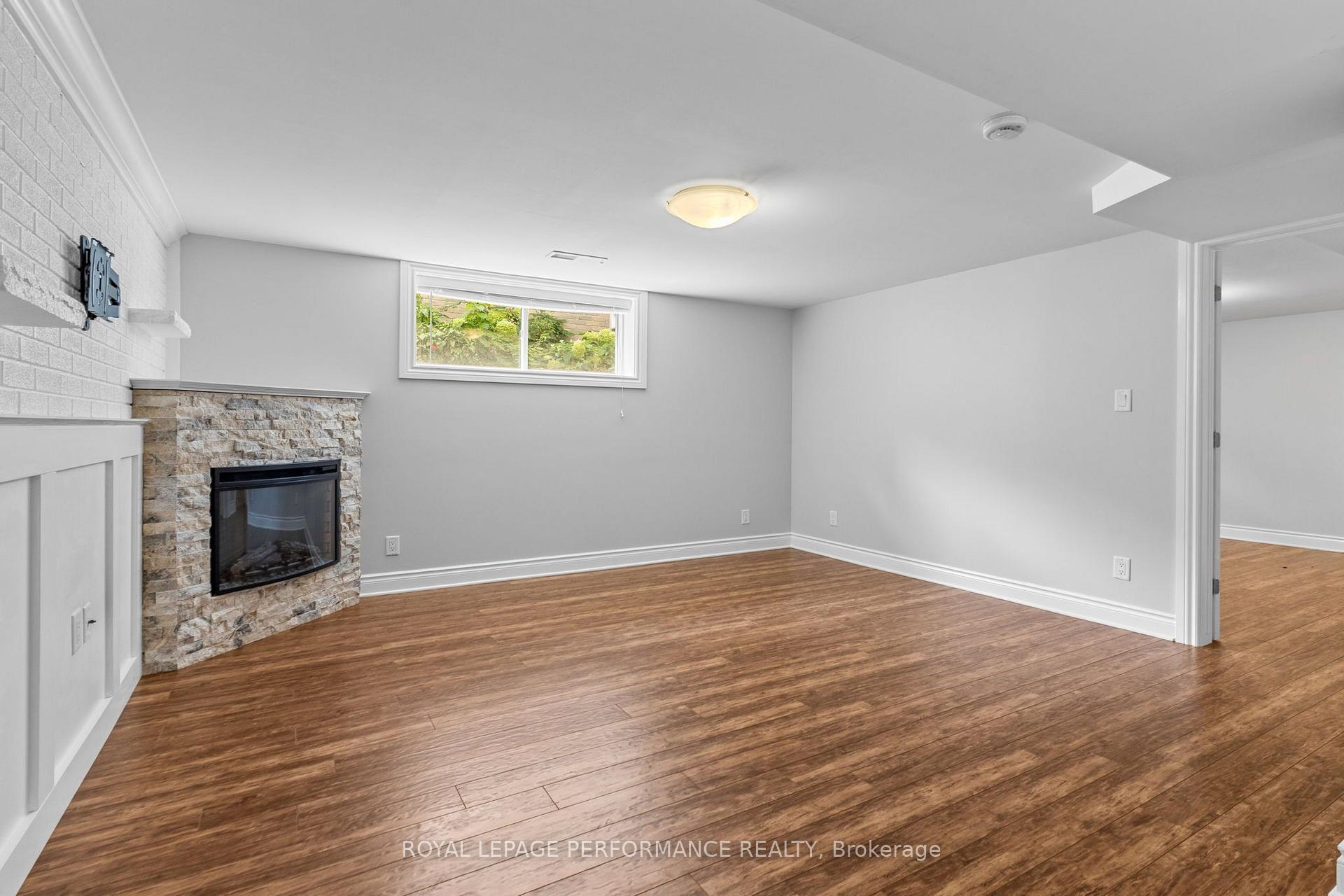 Photo 10 of 3B Birchwood Drive, Ottawa, City View/Skyline/Fisher Heights/Parkwood Hills — HOMEH