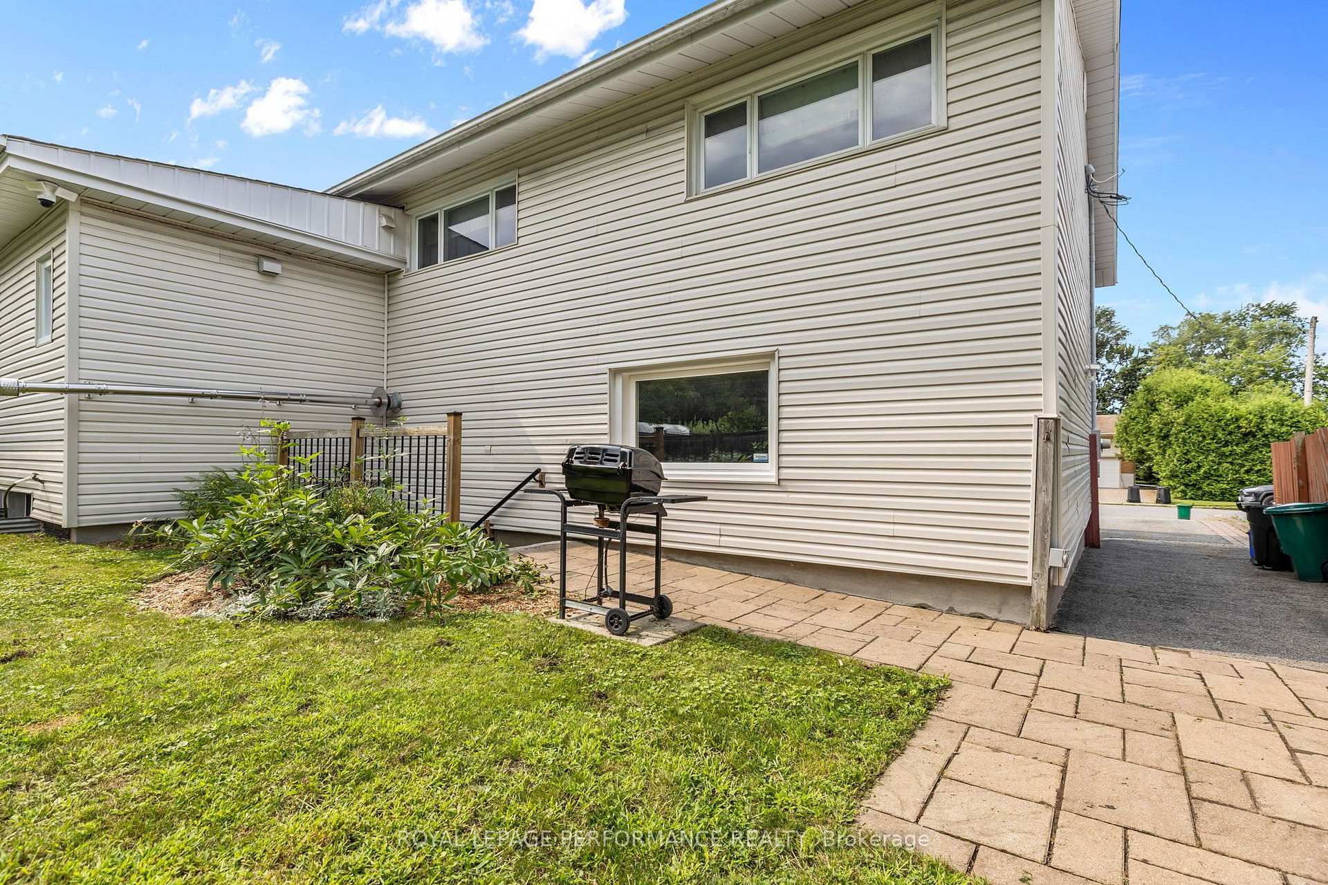 Photo 20 of 3B Birchwood Drive, Ottawa, City View/Skyline/Fisher Heights/Parkwood Hills — HOMEH