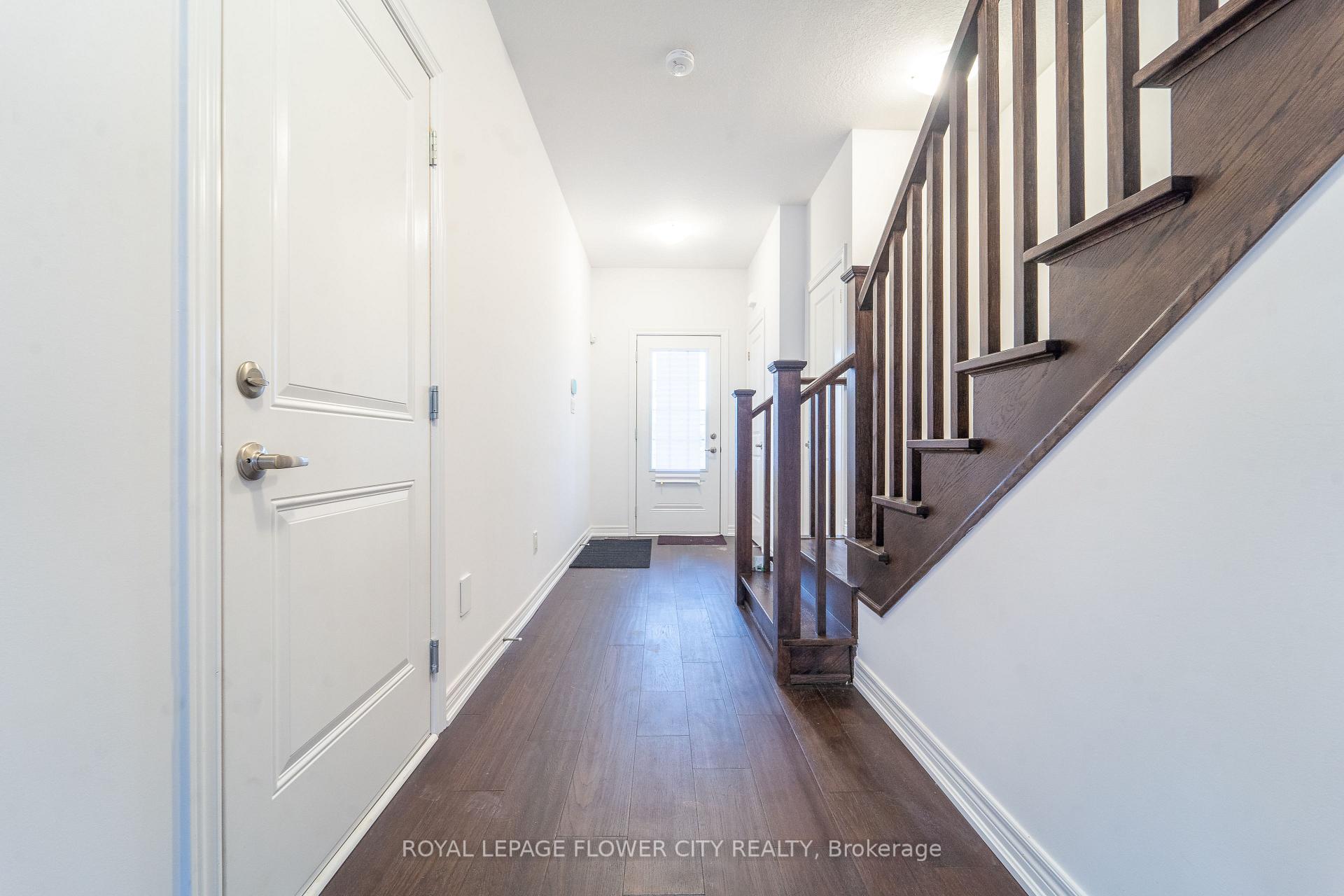 Photo 4 of 413 16th Street E, Hamilton, Hill Park — HOMEH