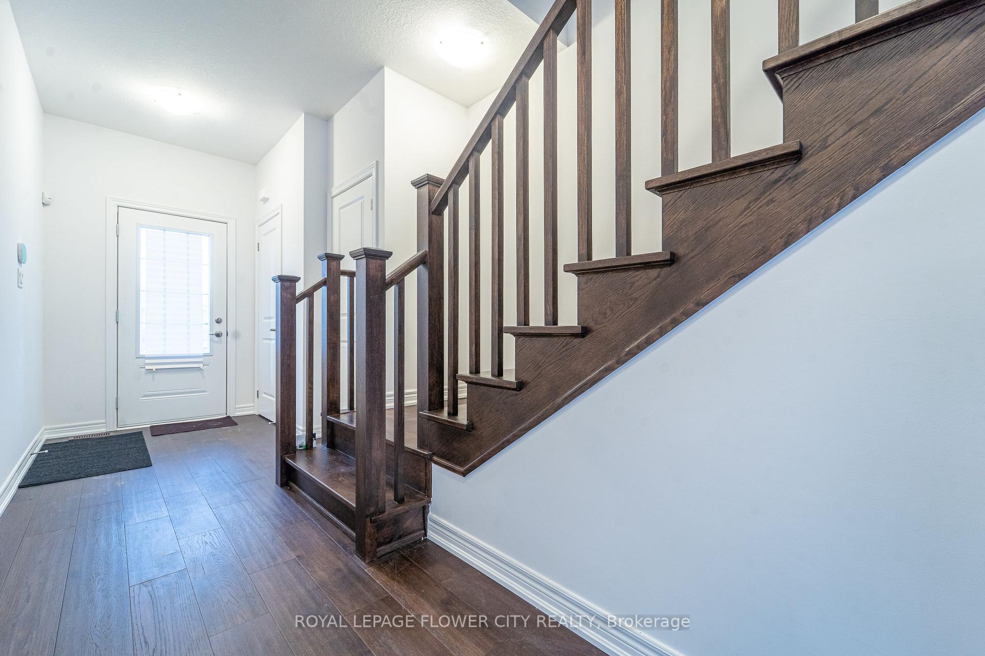Photo 5 of 413 16th Street E, Hamilton, Hill Park — HOMEH