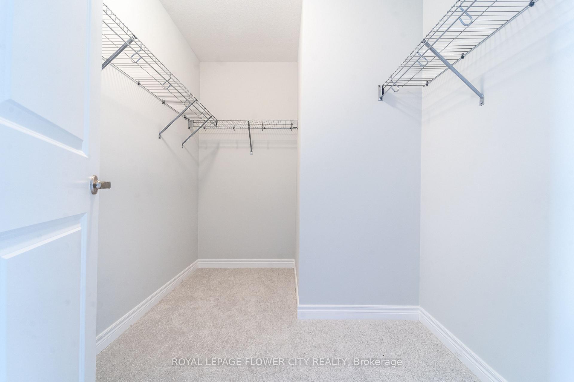 Photo 15 of 413 16th Street E, Hamilton, Hill Park — HOMEH