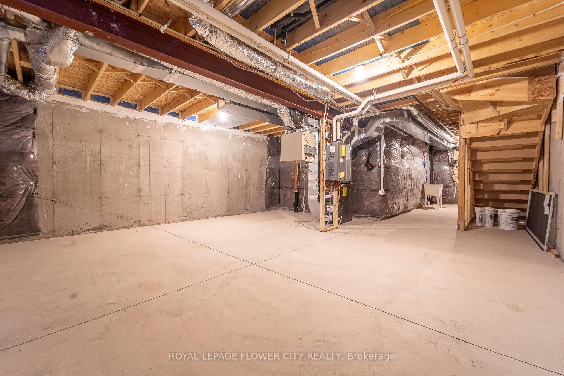 Photo 25 of 413 16th Street E, Hamilton, Hill Park — HOMEH