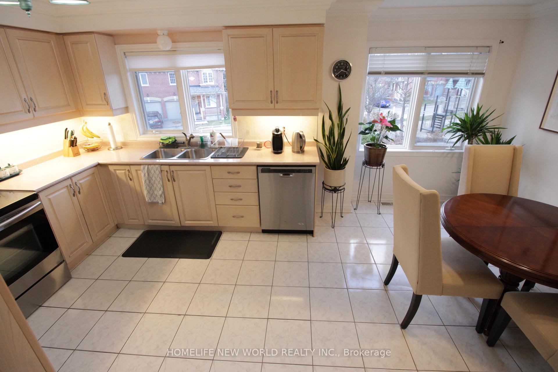Photo 11 of 39 Marmill Way, Markham, Old Markham Village — HOMEH