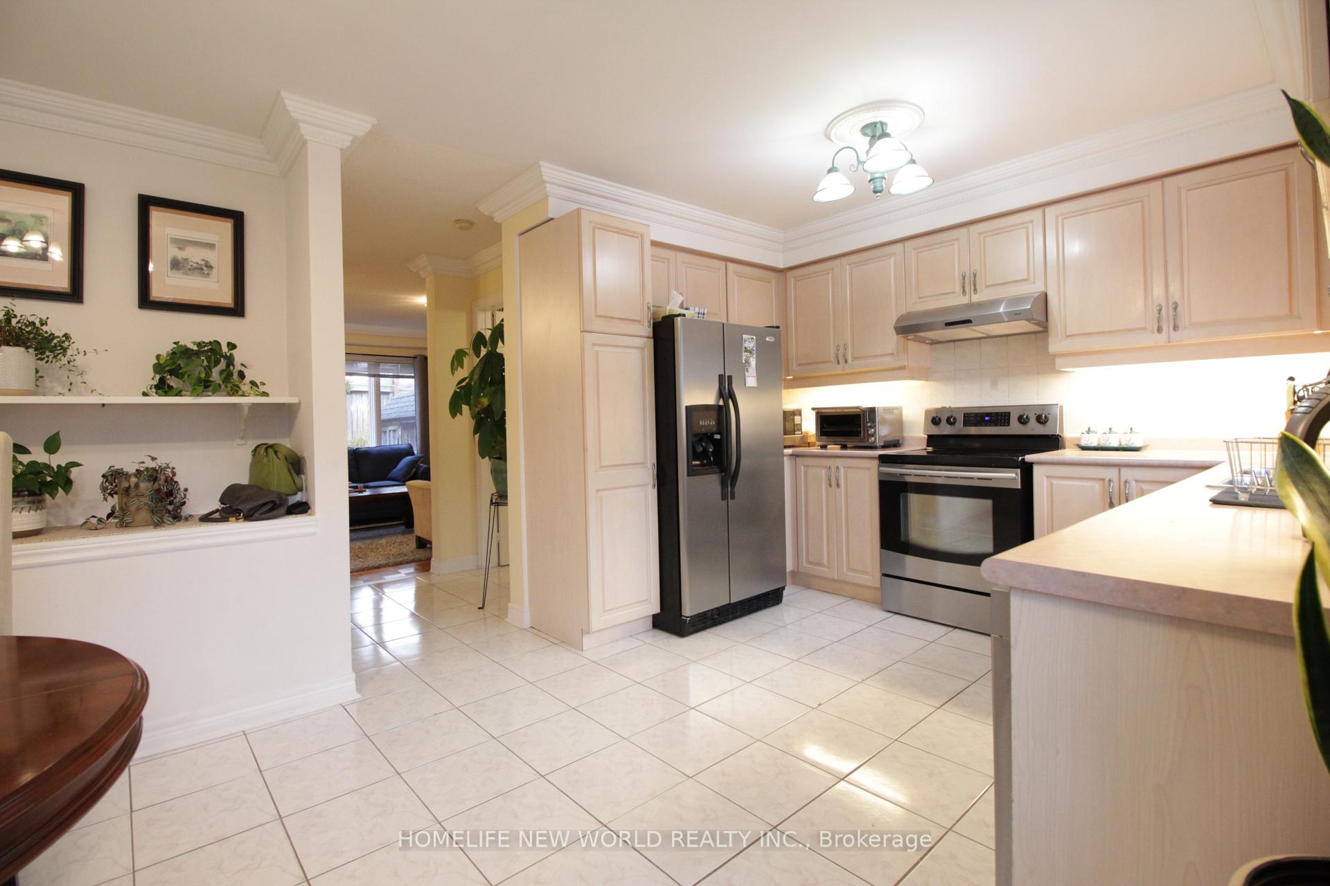 Photo 15 of 39 Marmill Way, Markham, Old Markham Village — HOMEH