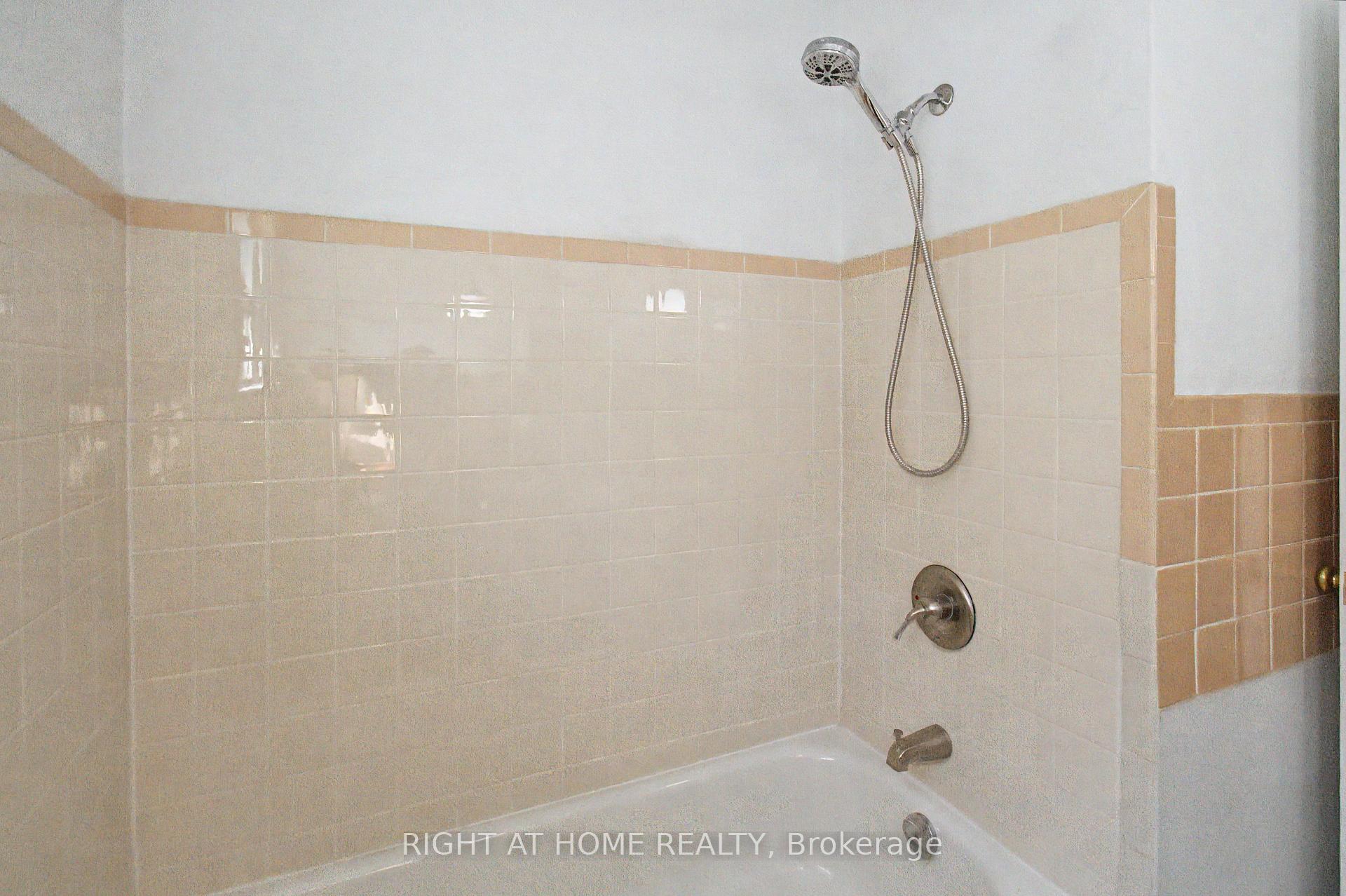 Photo 22 of Unit Upper, 426 Seaton Drive, Oakville, West — HOMEH