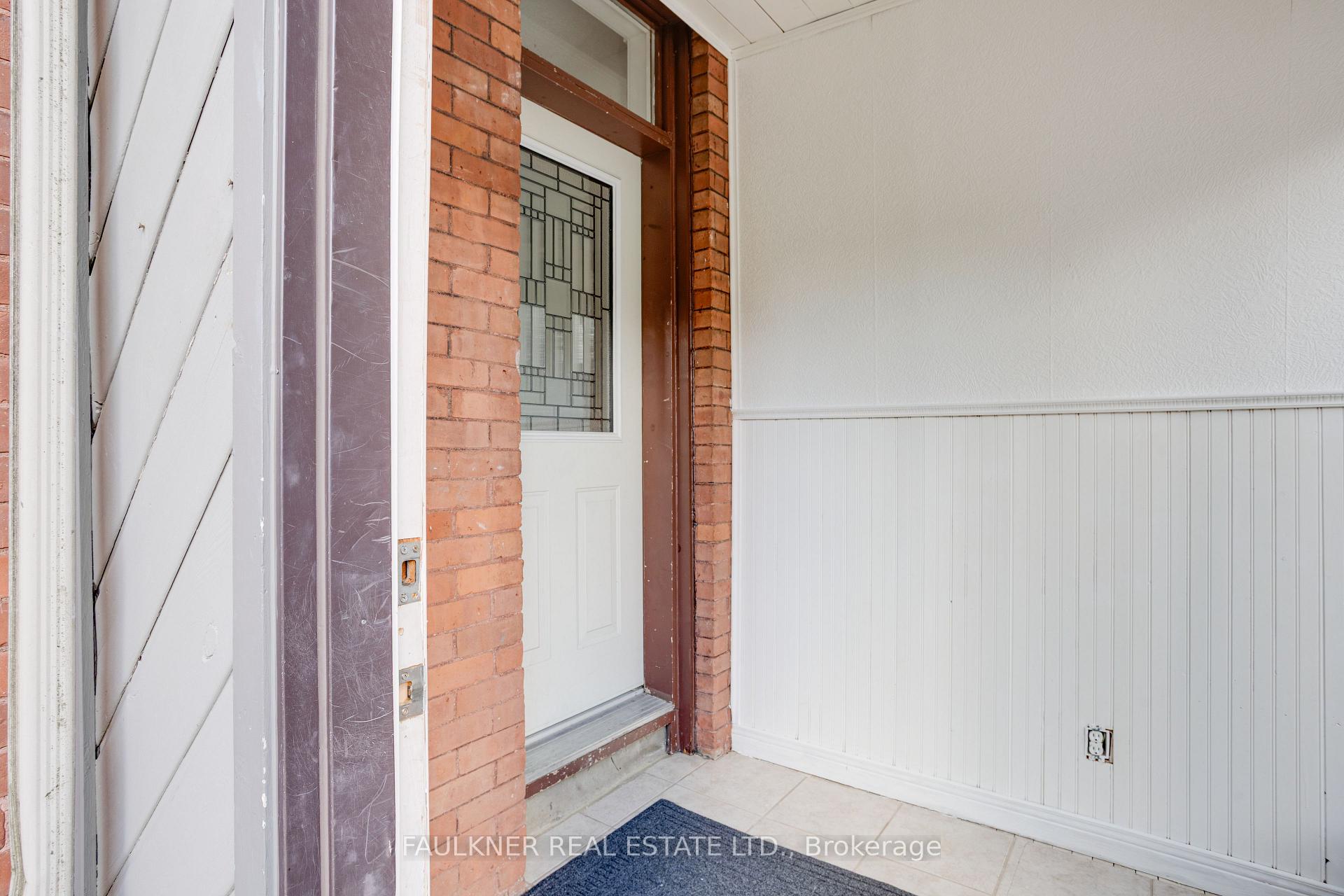 Photo 4 of 18 Herridge Street, Ottawa, Ottawa East — HOMEH