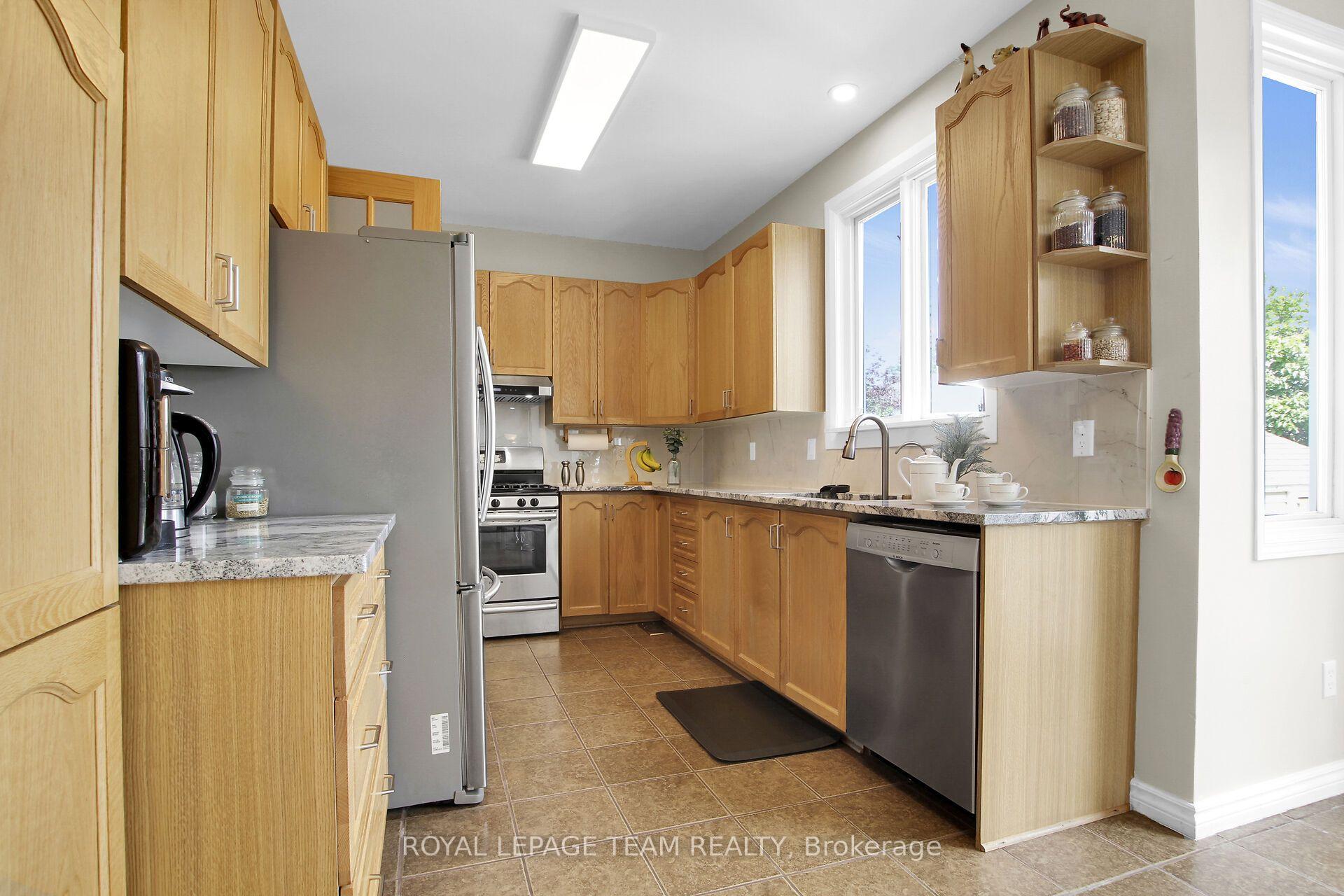 Photo 18 of 12 Mattawa Crescent, Ottawa, Kanata - Bridlewood — HOMEH