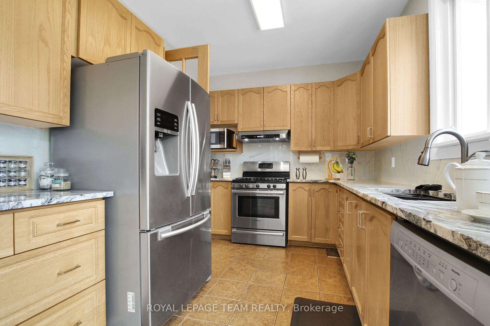 Photo 19 of 12 Mattawa Crescent, Ottawa, Kanata - Bridlewood — HOMEH