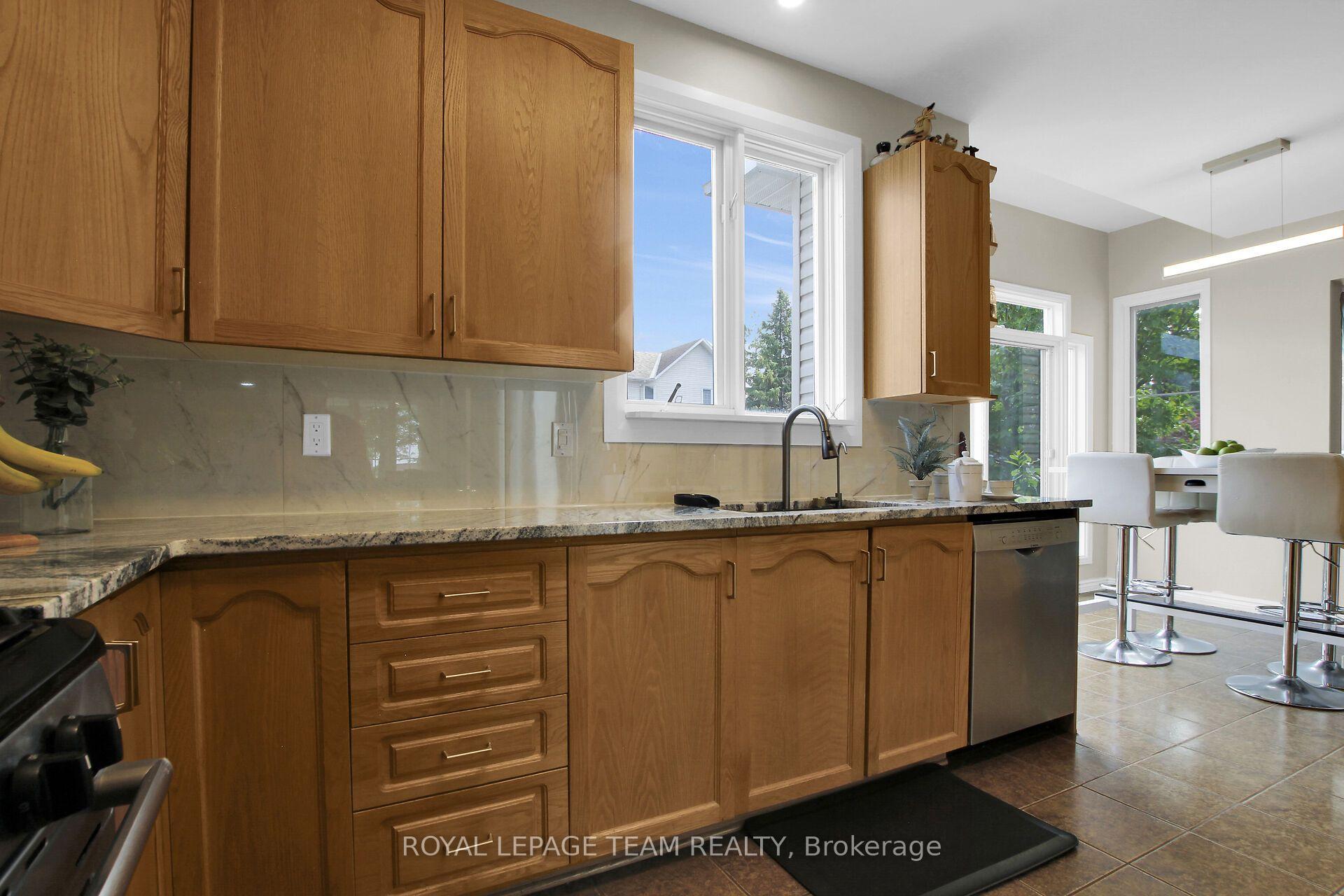 Photo 20 of 12 Mattawa Crescent, Ottawa, Kanata - Bridlewood — HOMEH