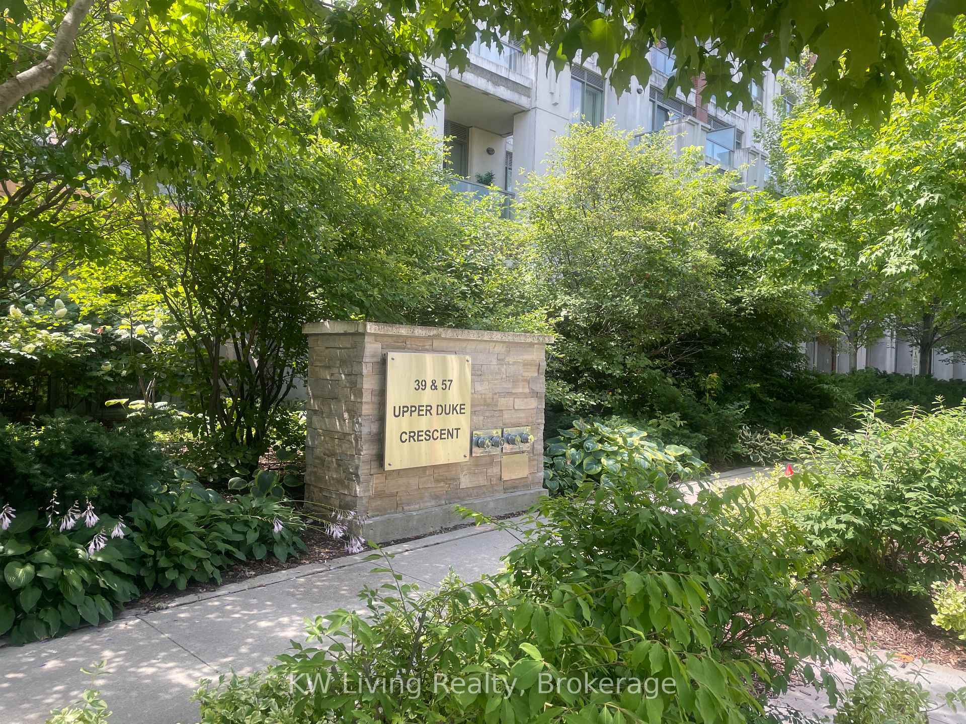 Photo 2 of Unit 101, 57 Upper Duke Crescent, Markham, Unionville — HOMEH