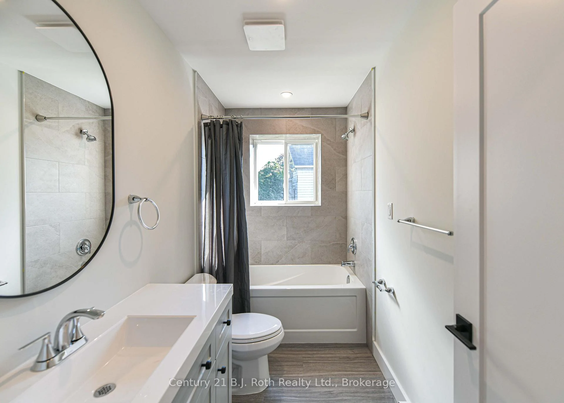 Photo 22 of Unit 1 (Main), 165 Barrie Road, Orillia — HOMEH