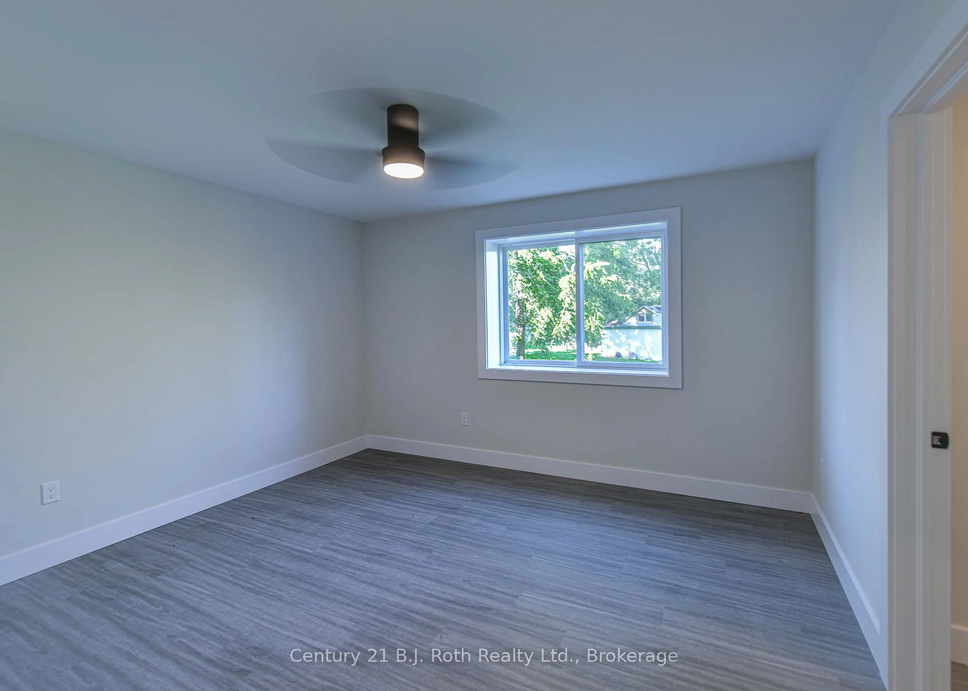 Photo 24 of Unit 1 (Main), 165 Barrie Road, Orillia — HOMEH